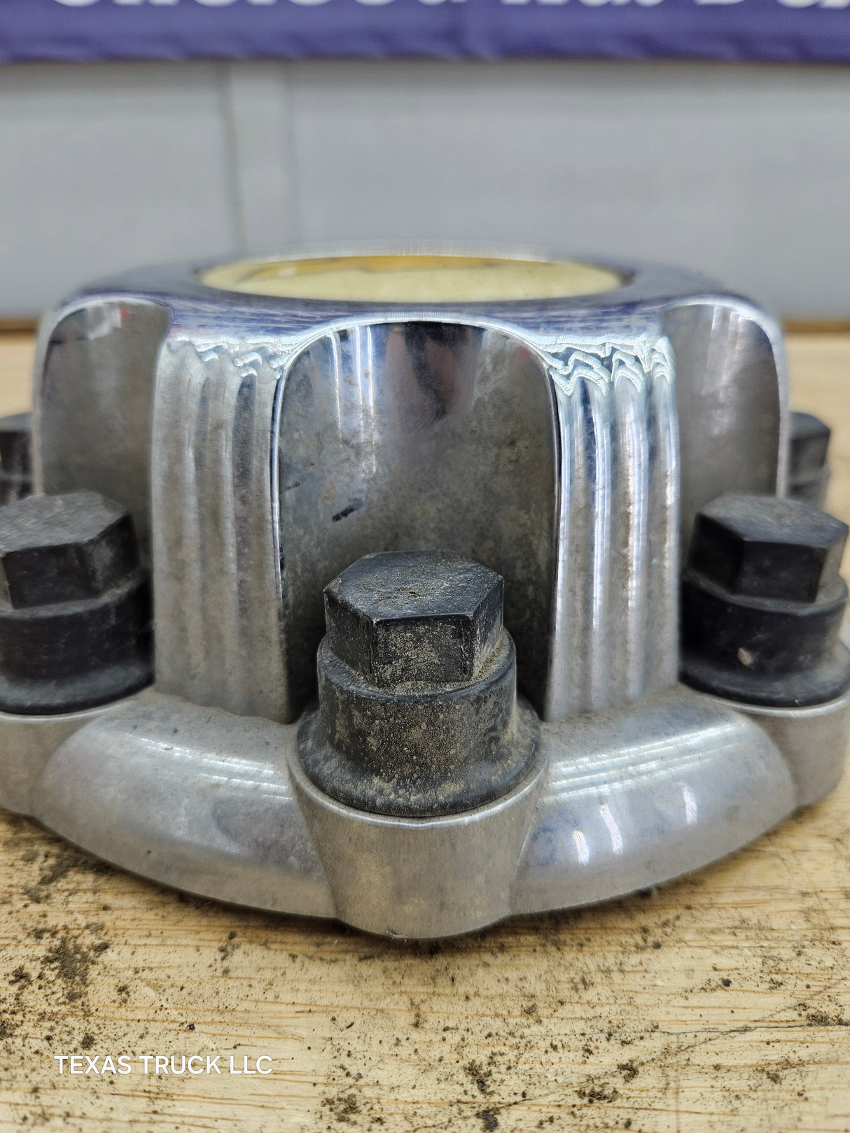 1999-2006 OEM Chevrolet Silverado 8 Lug Wheel Center Hub Cap Lug Cover