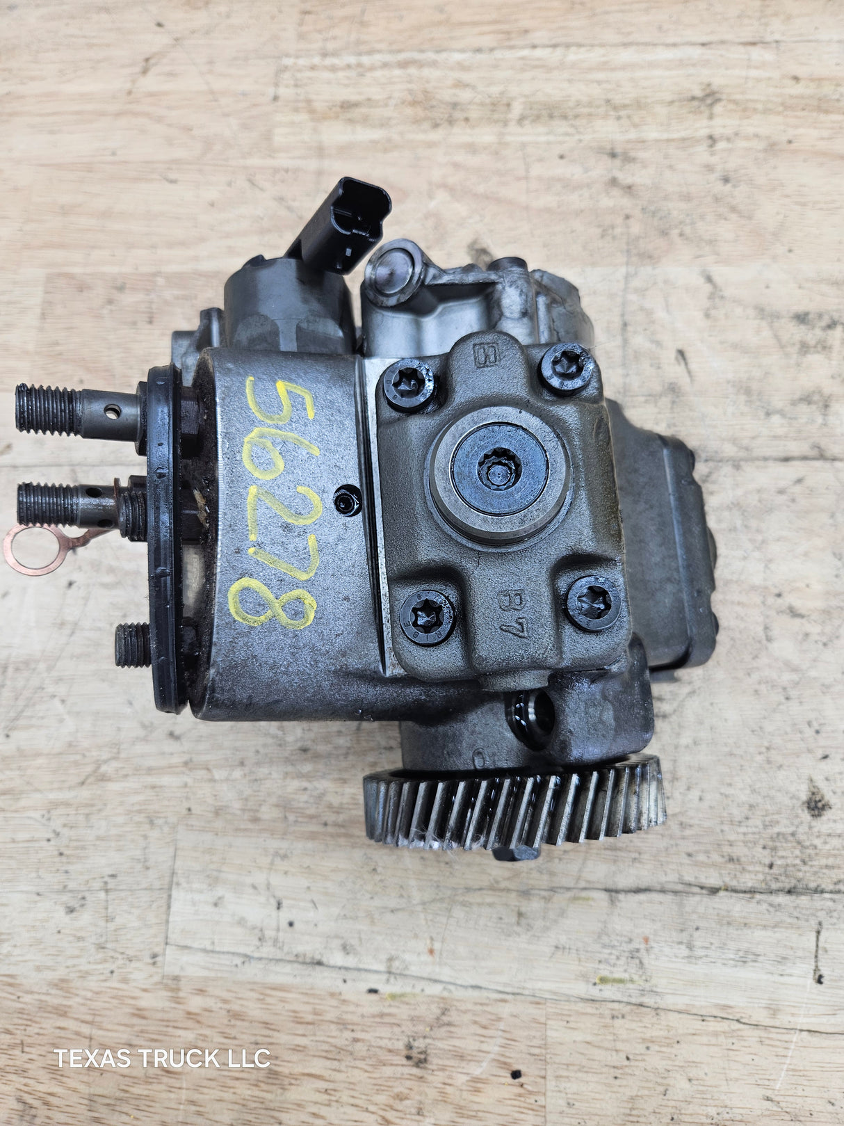 2008-2010 Ford 6.4 Powerstroke High Pressure Fuel Pump 8C3Z9A543 OEM