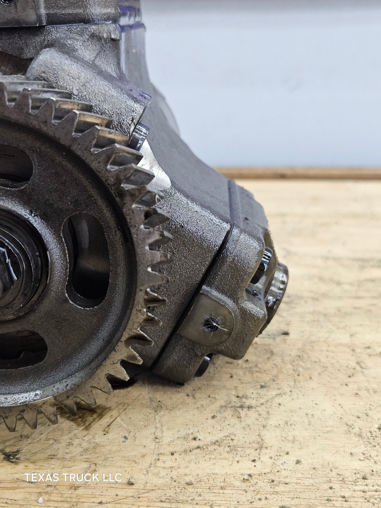 2008-2010 Ford 6.4 Powerstroke High Pressure Fuel Pump 8C3Z9A543 OEM