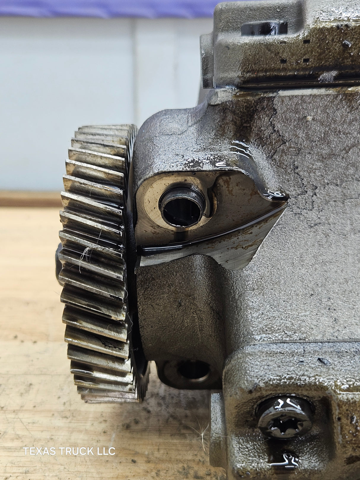 2008-2010 Ford 6.4 Powerstroke High Pressure Fuel Pump 8C3Z9A543 OEM