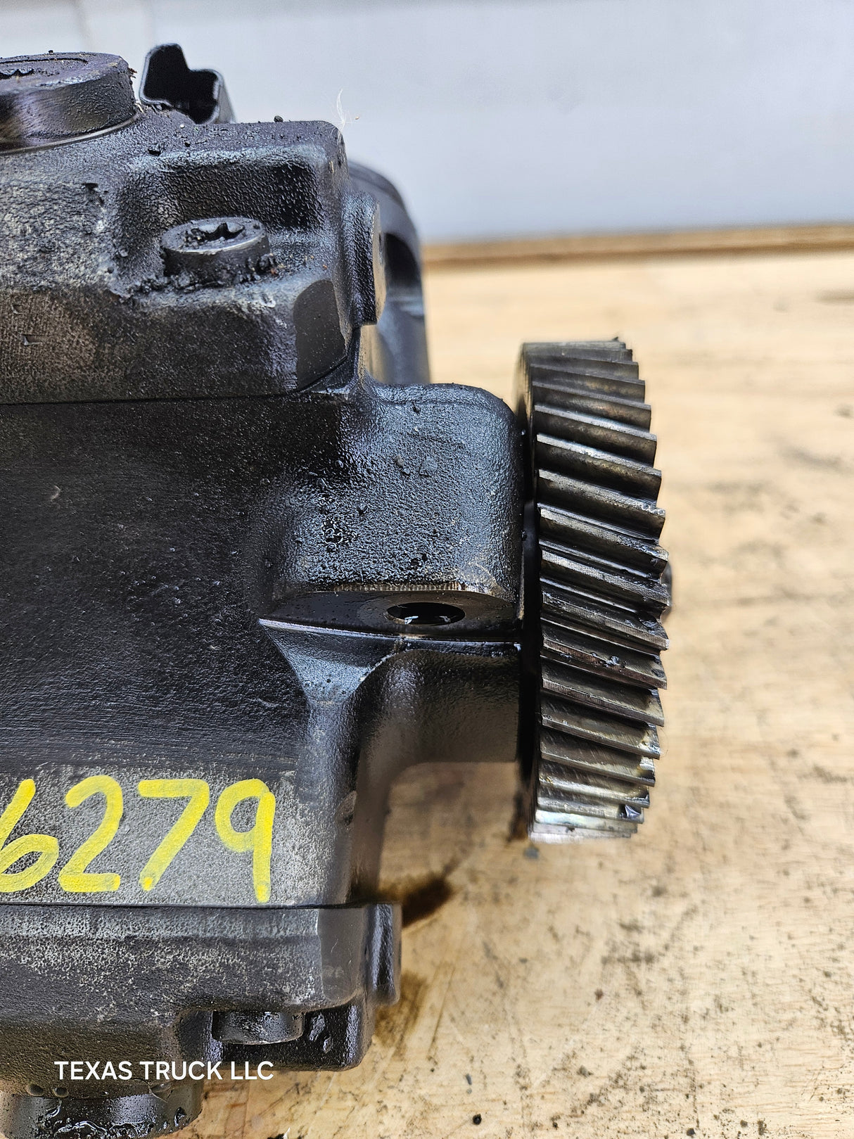 2008-2010 Ford 6.4 Powerstroke High Pressure Fuel Pump 8C3Z9A543 DRM OEM