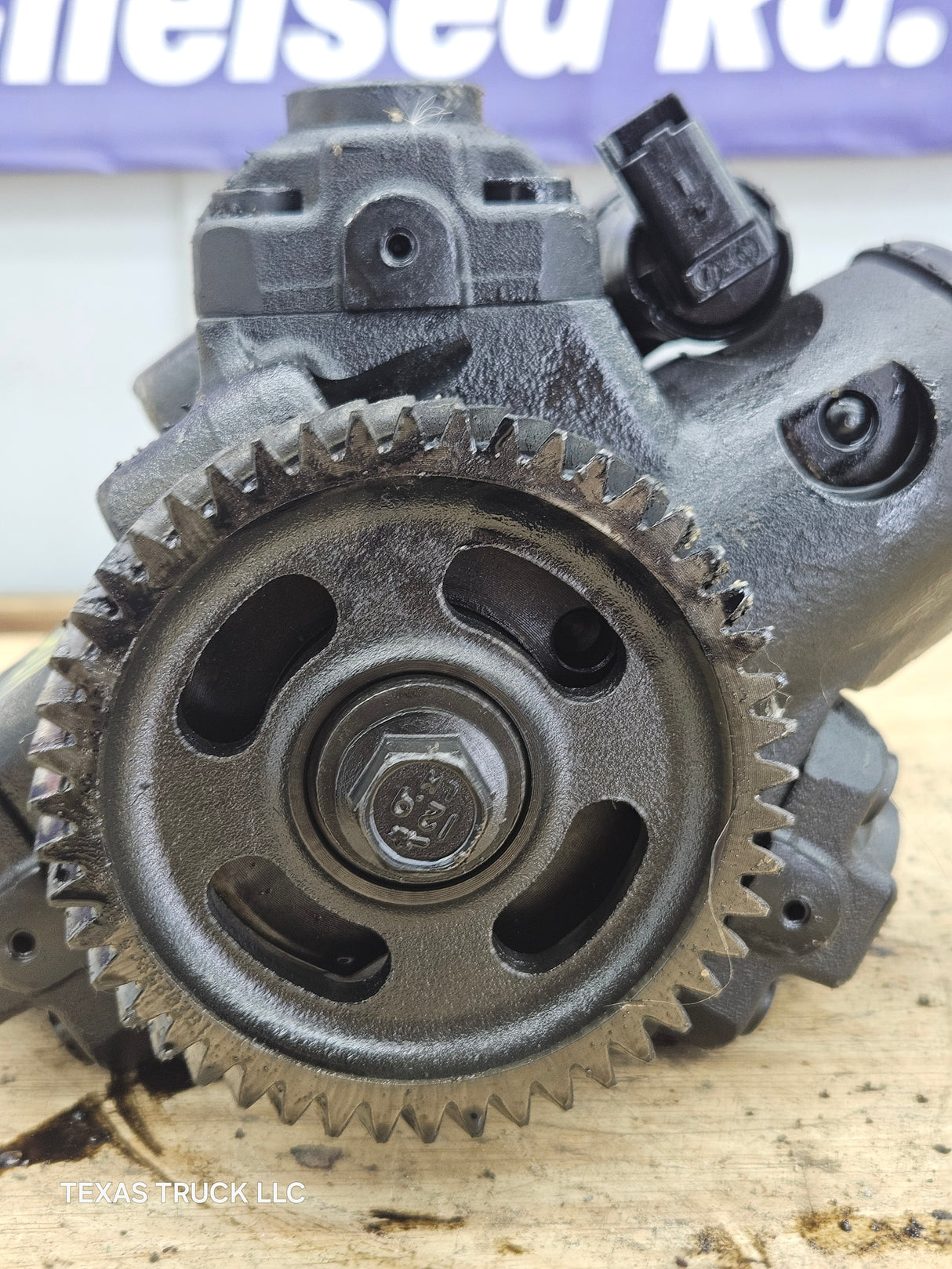 2008-2010 Ford 6.4 Powerstroke High Pressure Fuel Pump 8C3Z9A543 DRM OEM