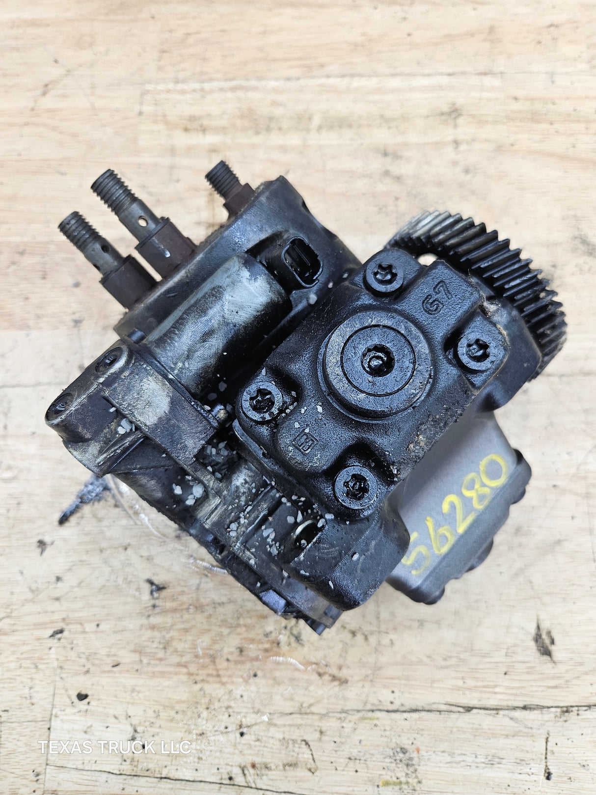 2008-2010 Ford 6.4 Powerstroke High Pressure Fuel Pump 8C3Z9A543DRM OEM