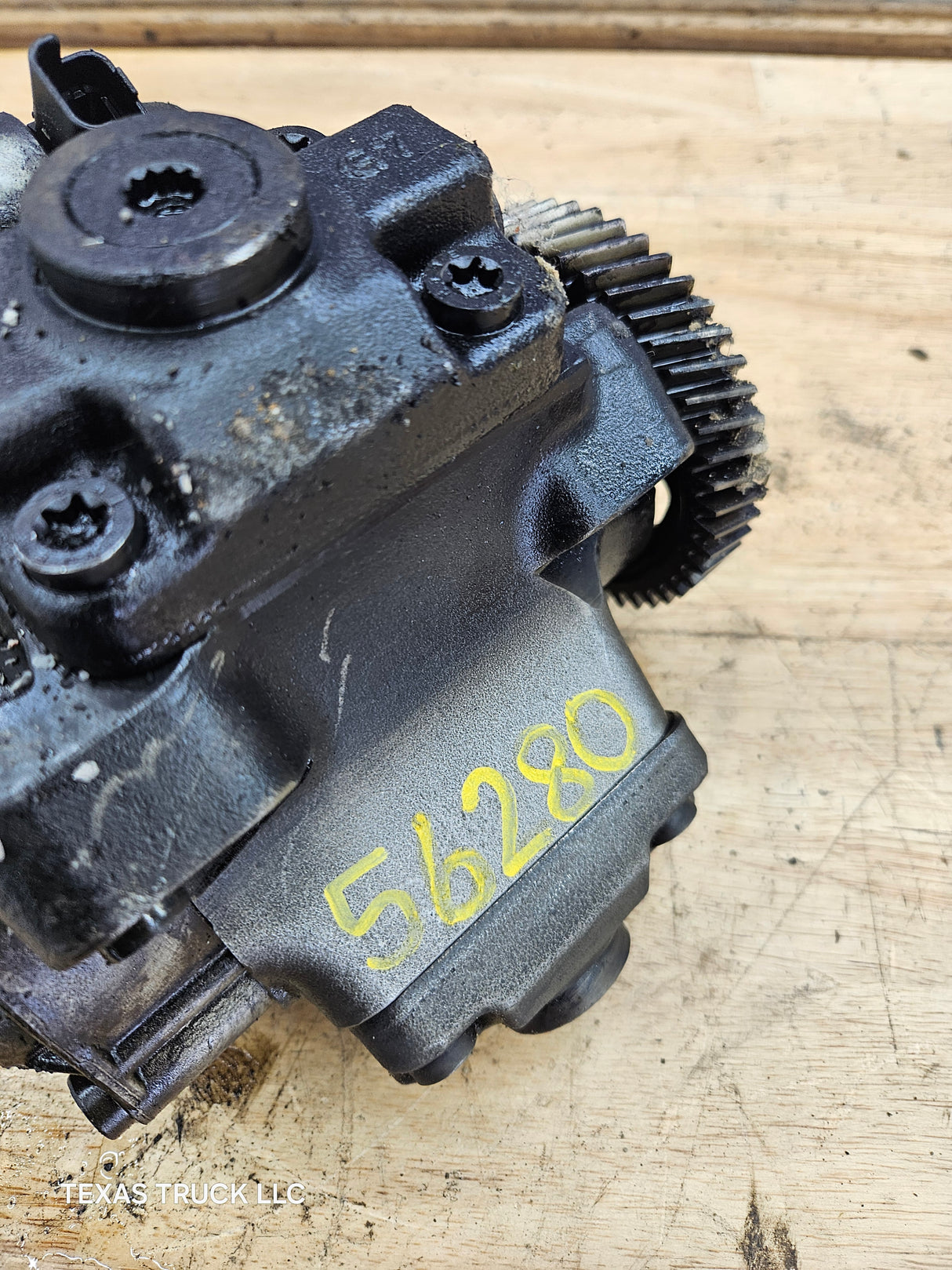 2008-2010 Ford 6.4 Powerstroke High Pressure Fuel Pump 8C3Z9A543DRM OEM