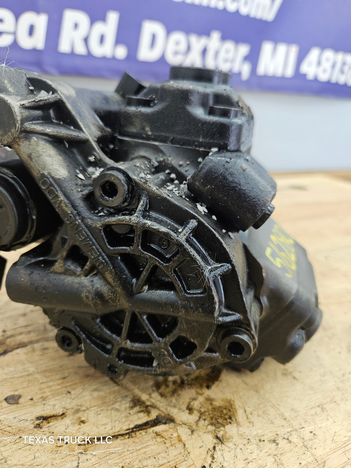 2008-2010 Ford 6.4 Powerstroke High Pressure Fuel Pump 8C3Z9A543DRM OEM