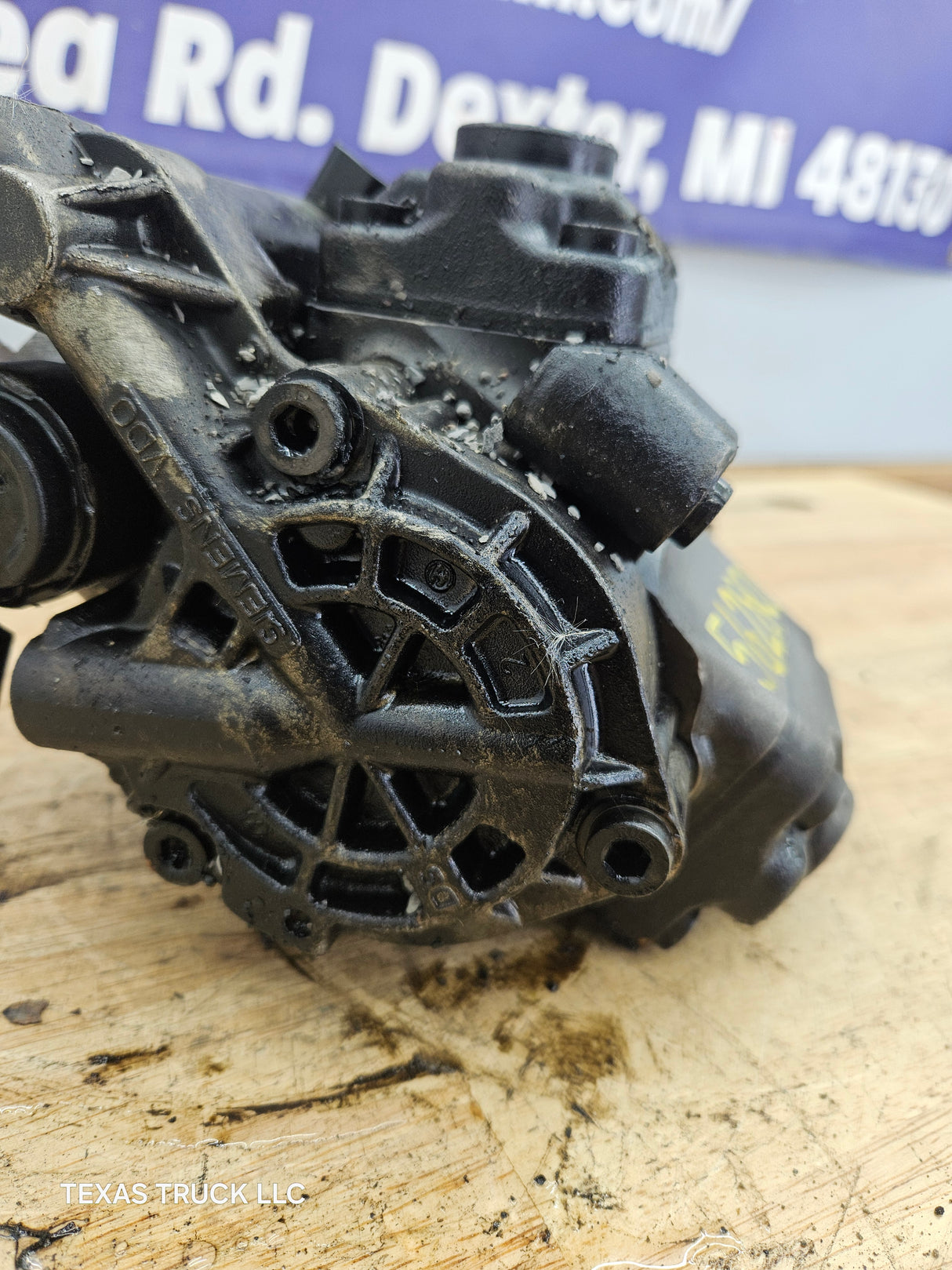 2008-2010 Ford 6.4 Powerstroke High Pressure Fuel Pump 8C3Z9A543DRM OEM