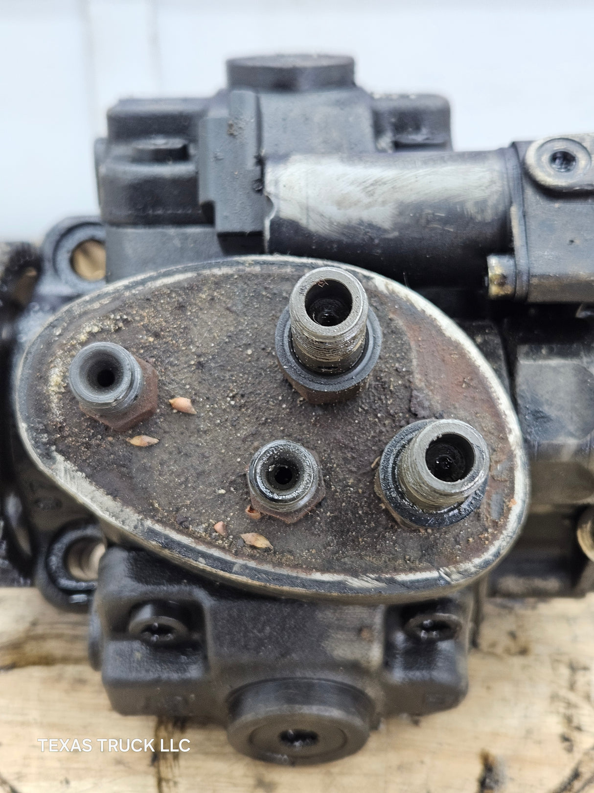 2008-2010 Ford 6.4 Powerstroke High Pressure Fuel Pump 8C3Z9A543DRM OEM