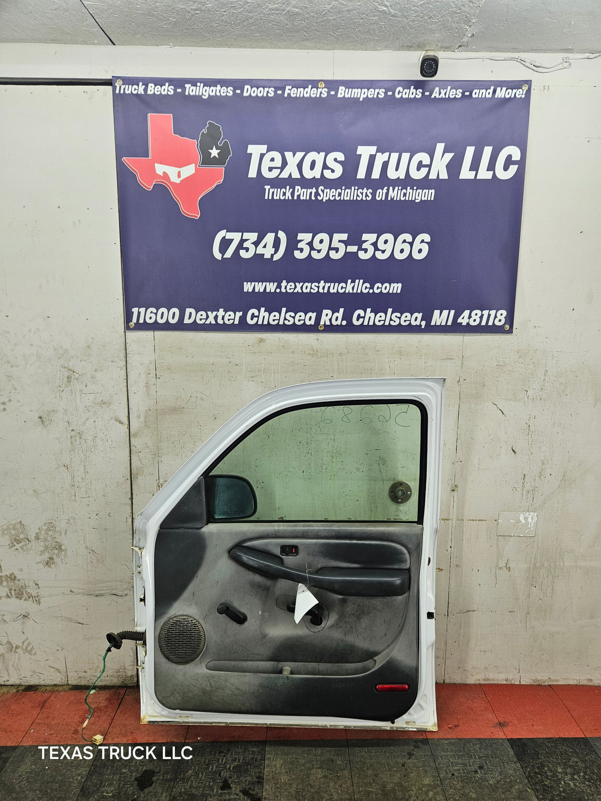 1999-2006 Chevrolet Silverado / GMC Sierra 1500 2500 3500 HD Front Passenger side Door RH