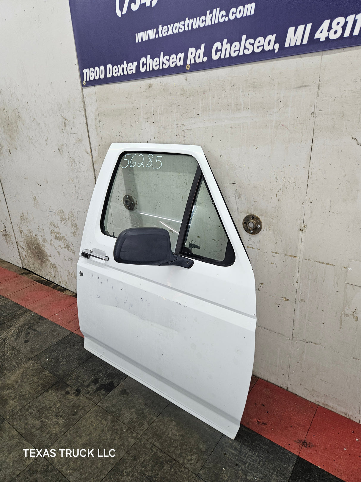 1987-1997 Ford F Series F250 F350 F450 F550 Passenger Side Front Door RH