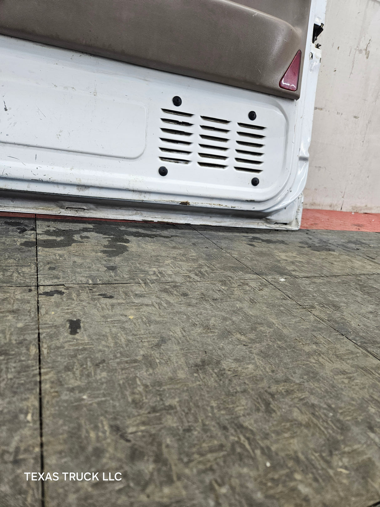 1987-1997 Ford F Series F250 F350 F450 F550 Passenger Side Front Door RH