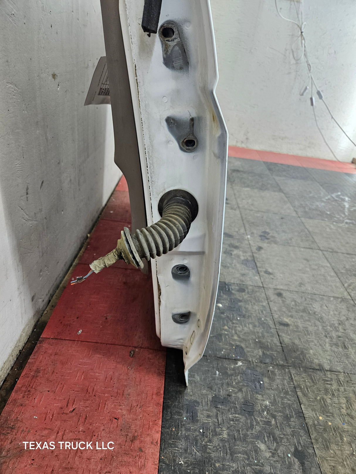 1987-1997 Ford F Series F250 F350 F450 F550 Driver Side Front Door LH