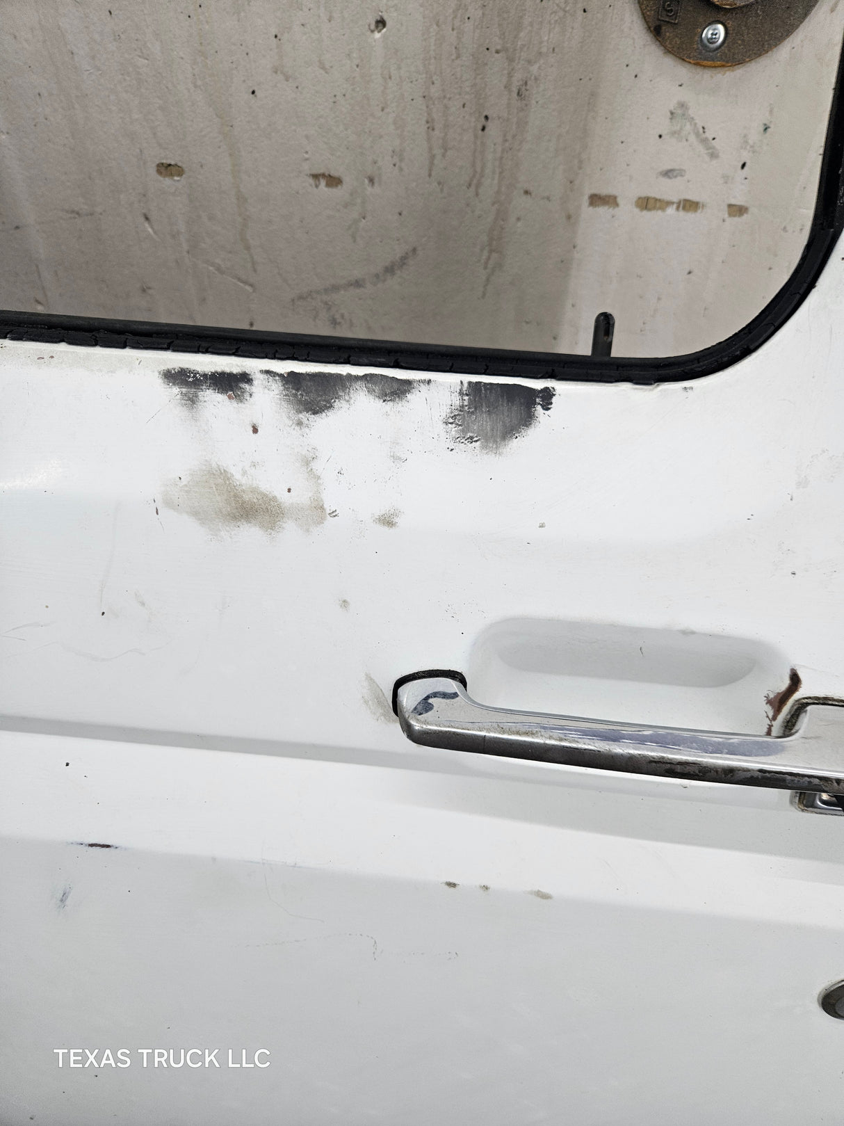 1987-1997 Ford F Series F250 F350 F450 F550 Driver Side Front Door LH