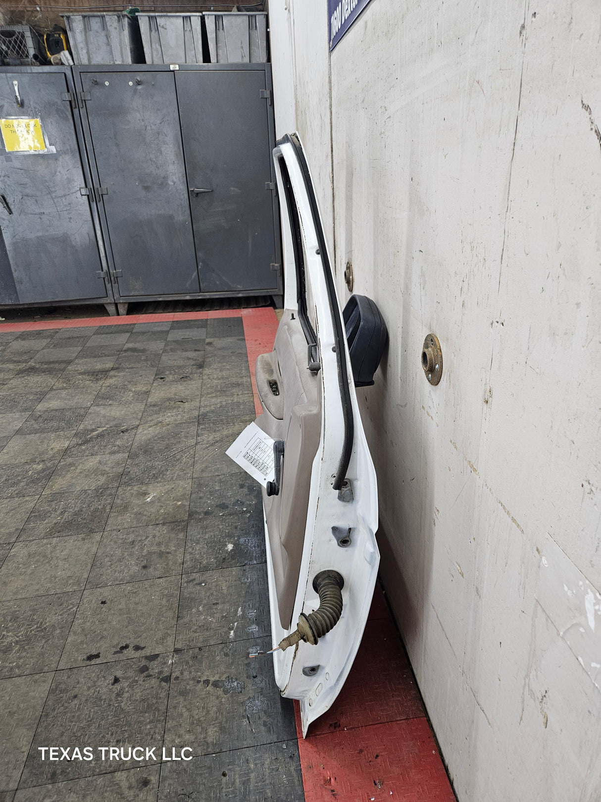 1987-1997 Ford F Series F250 F350 F450 F550 Driver Side Front Door LH