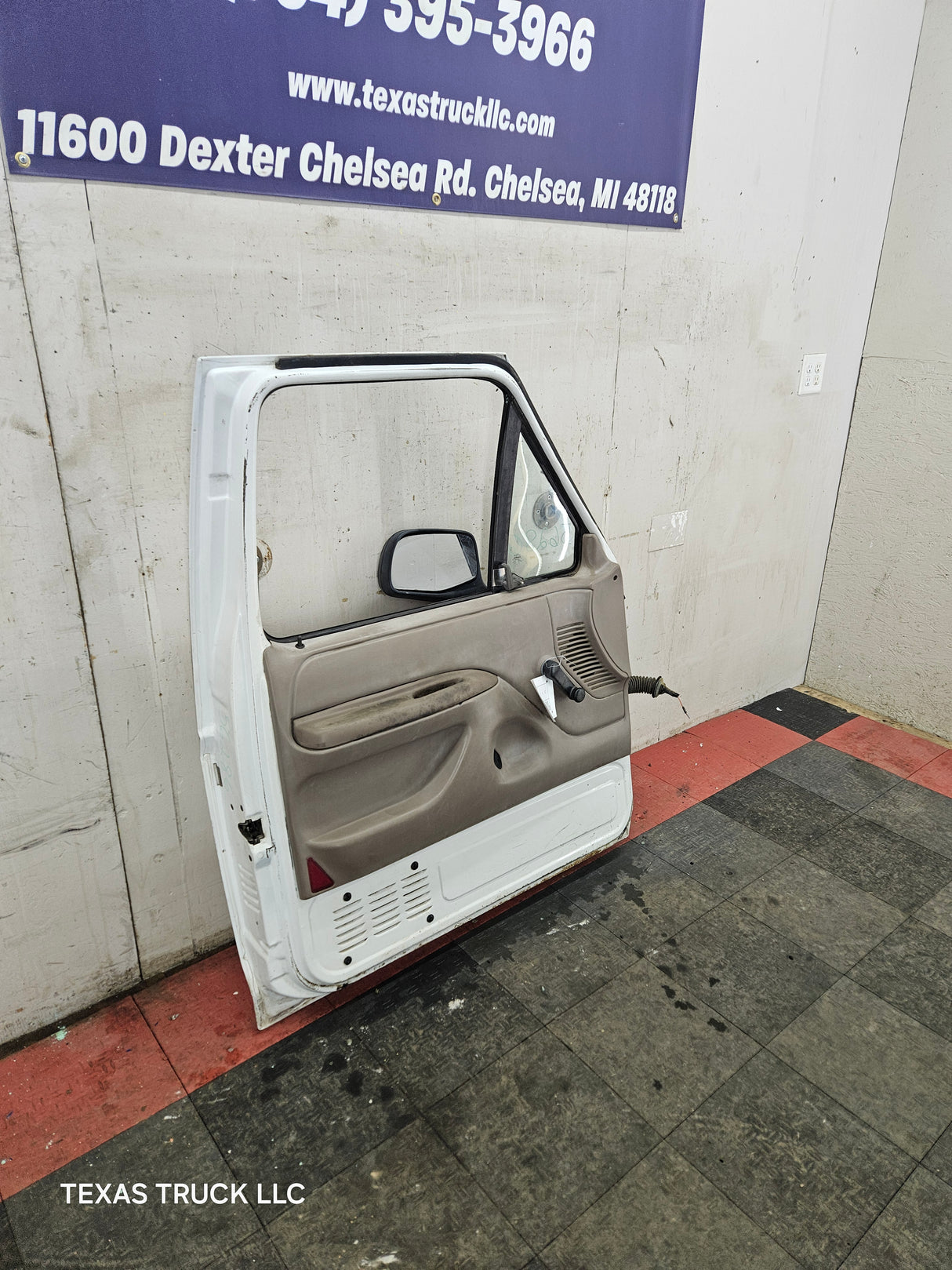 1987-1997 Ford F Series F250 F350 F450 F550 Driver Side Front Door LH