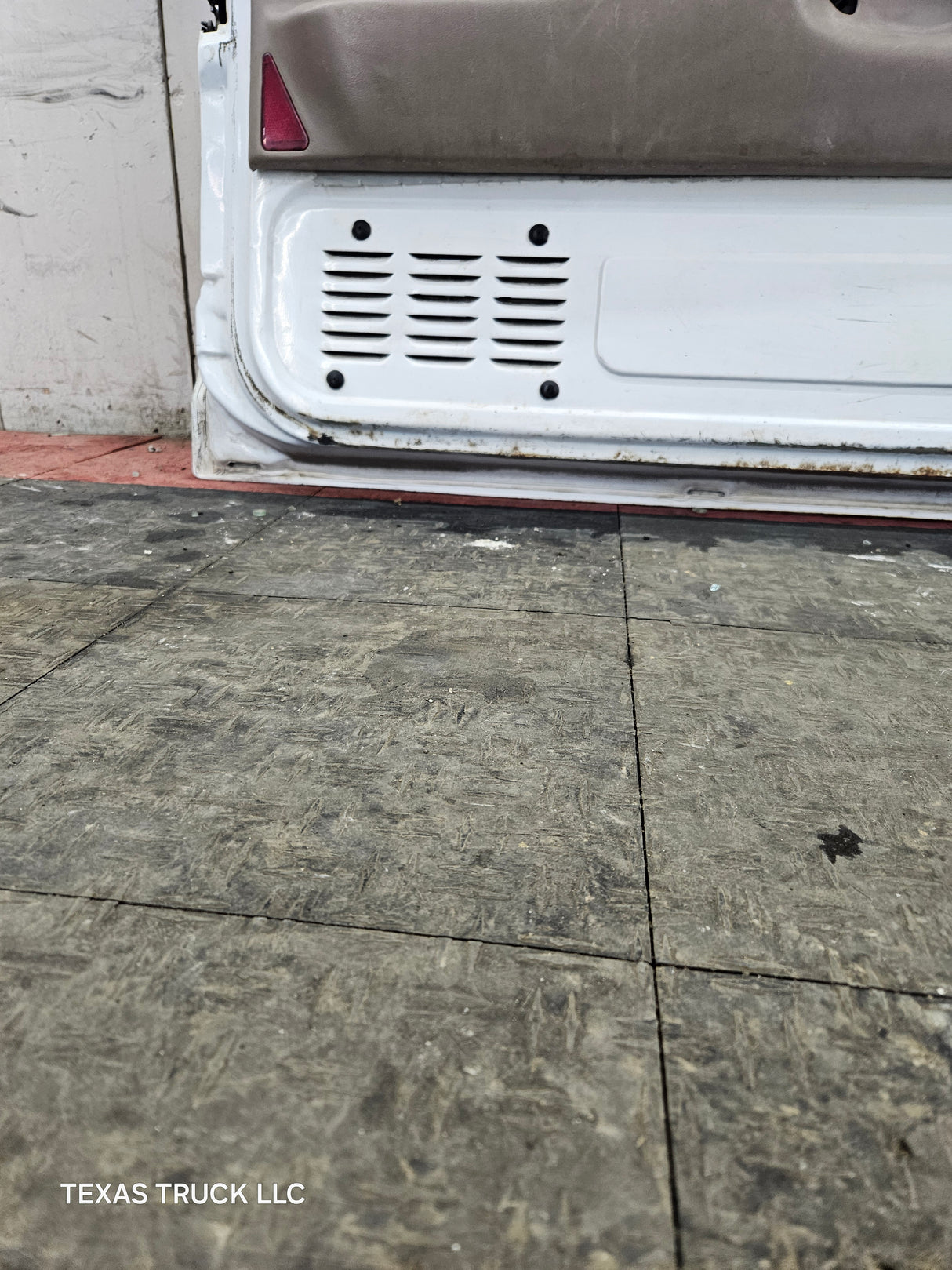 1987-1997 Ford F Series F250 F350 F450 F550 Driver Side Front Door LH