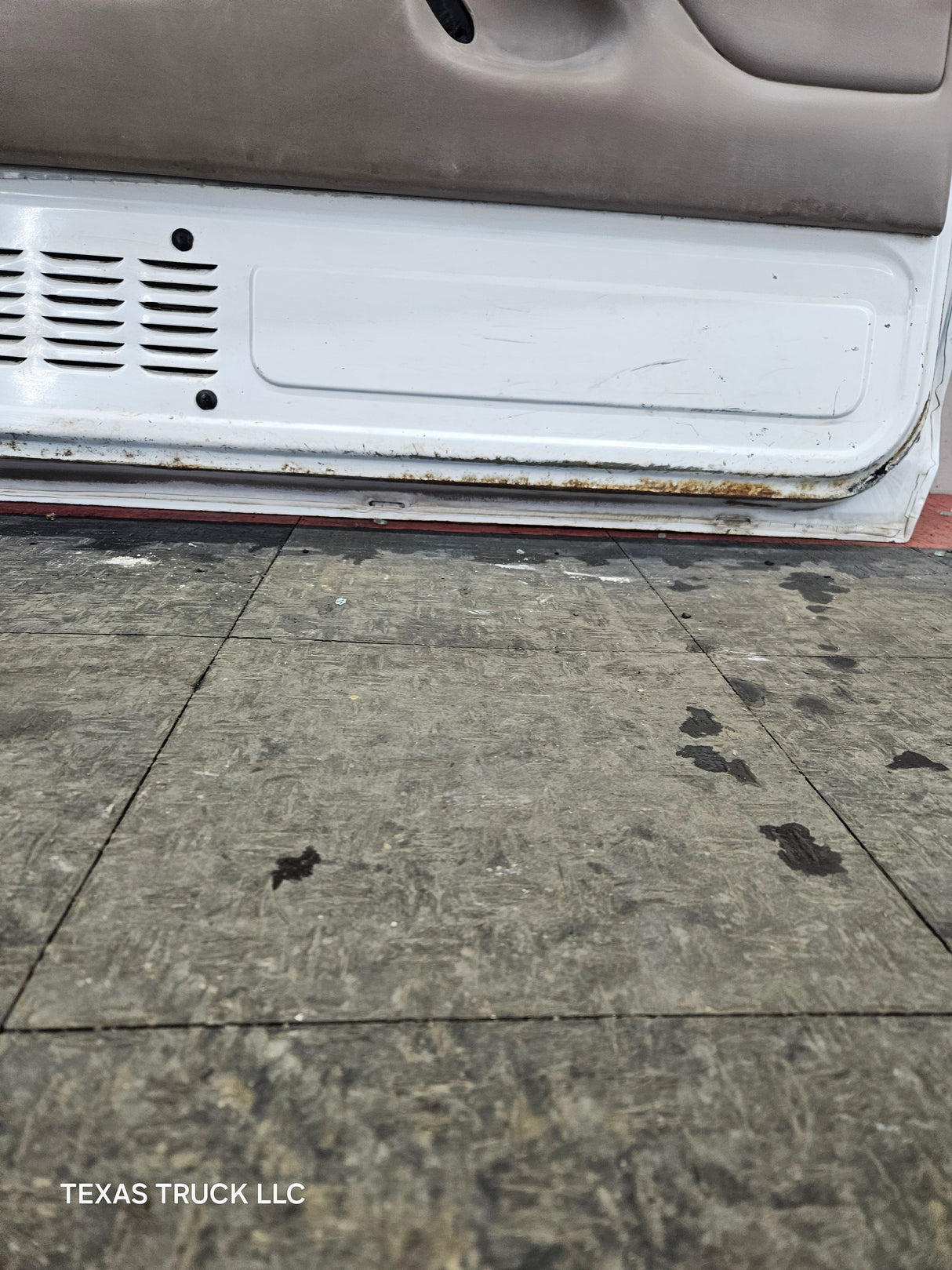 1987-1997 Ford F Series F250 F350 F450 F550 Driver Side Front Door LH