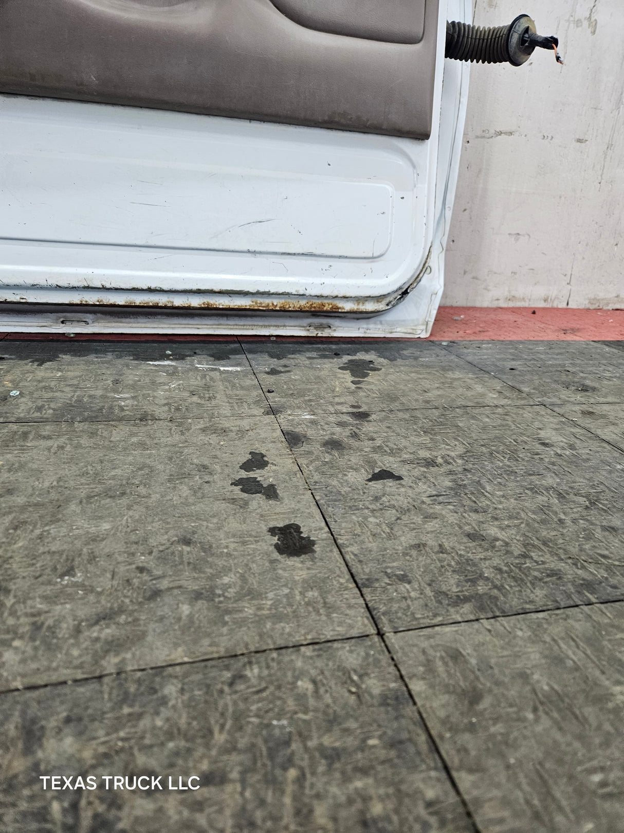 1987-1997 Ford F Series F250 F350 F450 F550 Driver Side Front Door LH