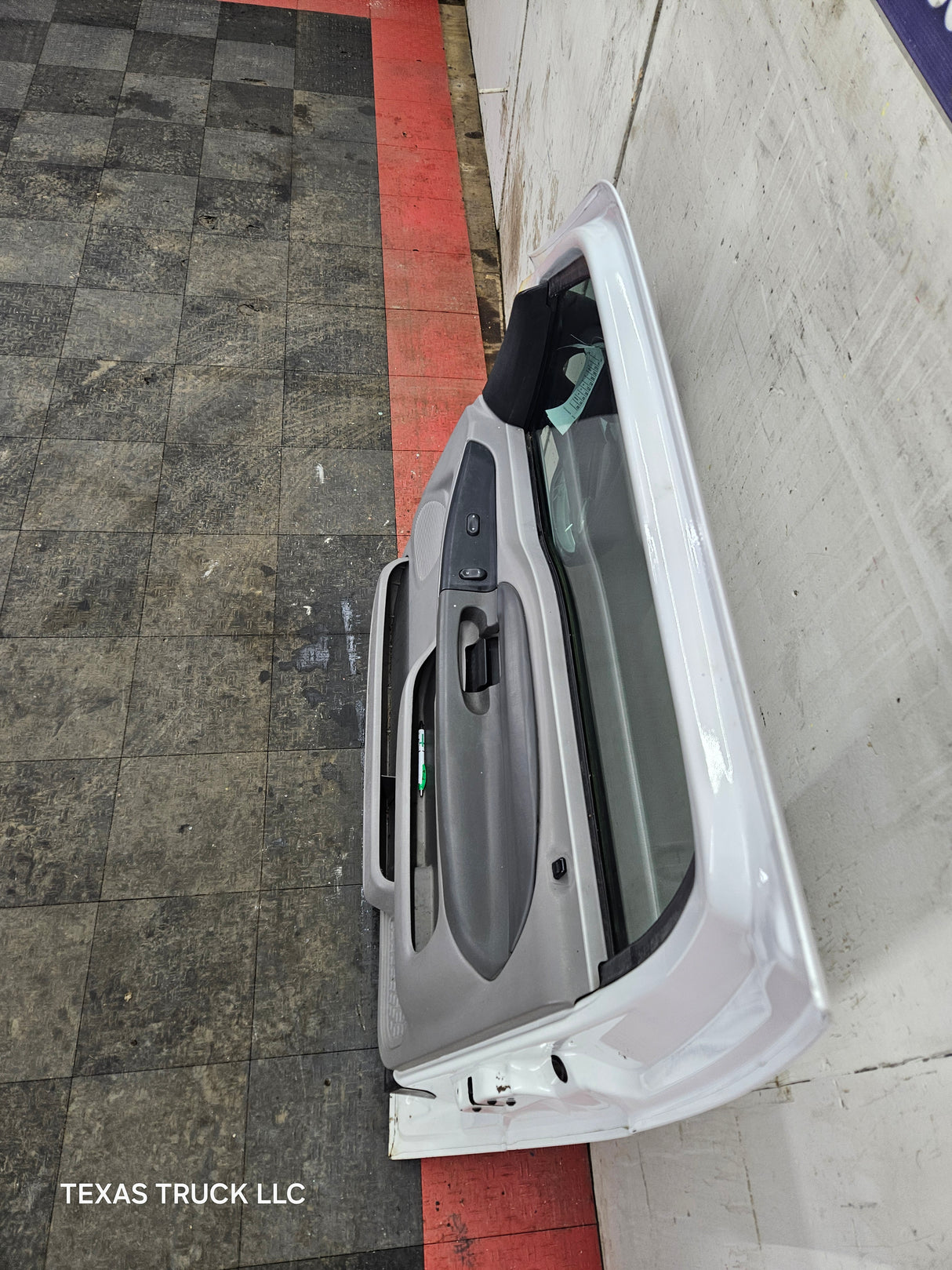 1999-2011 Ford Super Duty Front Passenger Side Door F250 F350 F450 F550 - Oxford White