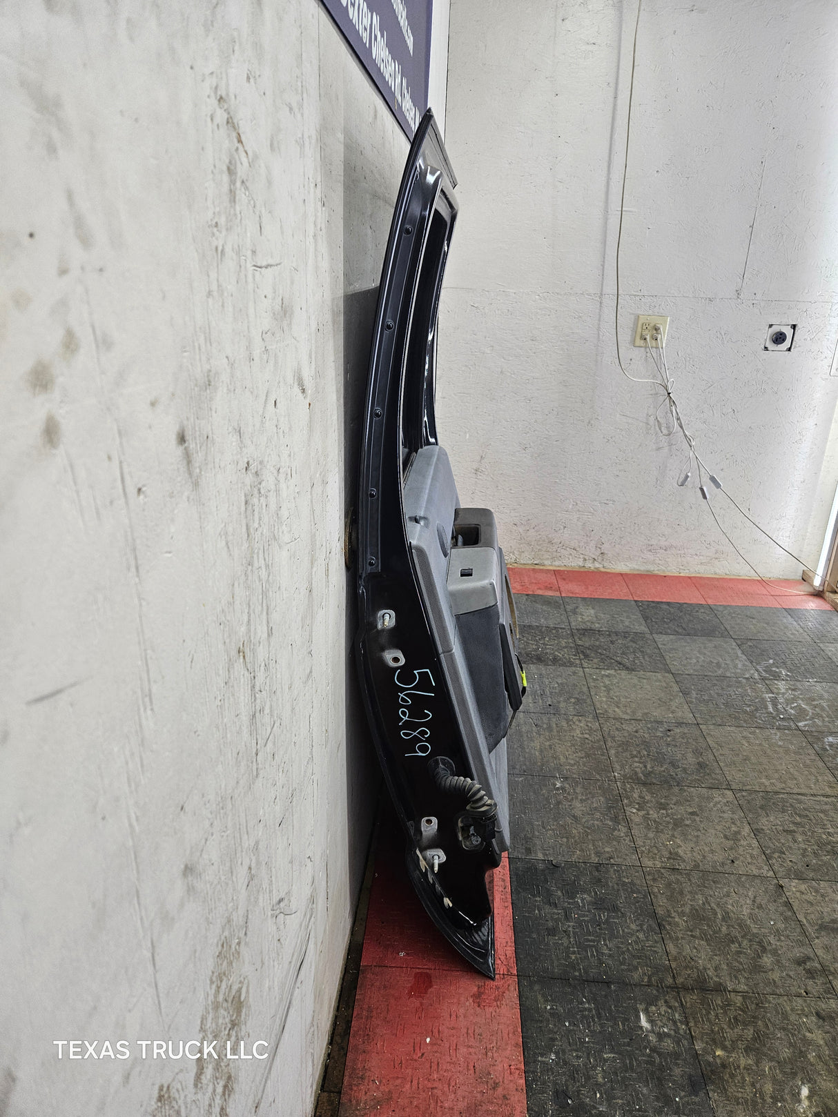 1999-2011 Ford Super Duty F250 F350 F450 F550 RH Crew Cab Passenger Side Rear Door