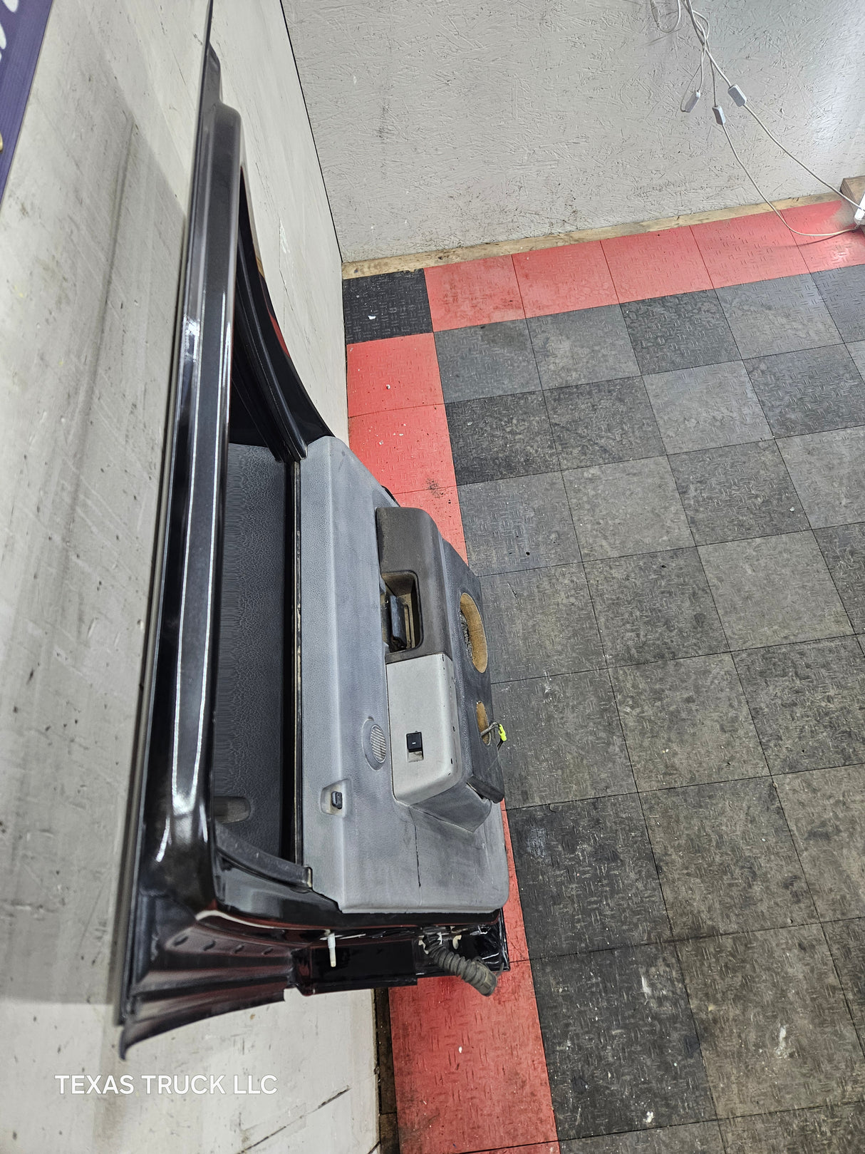 1999-2011 Ford Super Duty F250 F350 F450 F550 RH Crew Cab Passenger Side Rear Door