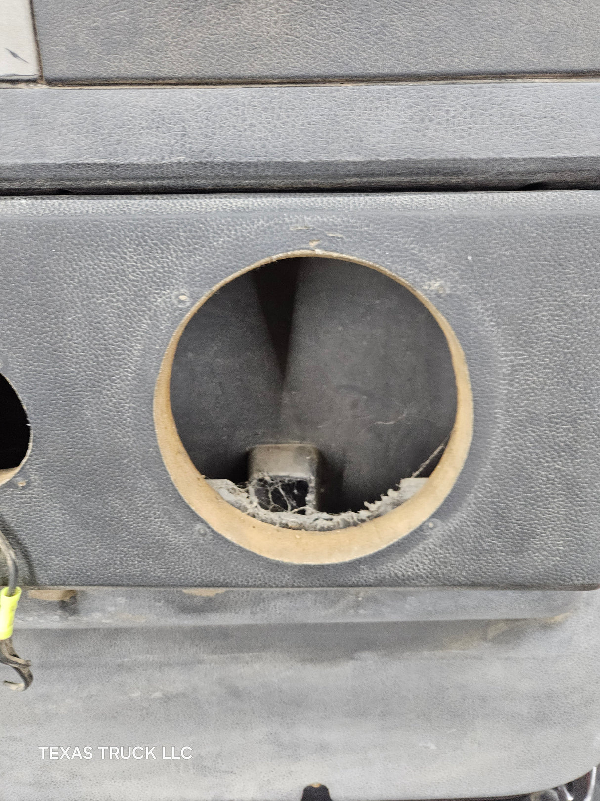 1999-2011 Ford Super Duty F250 F350 F450 F550 RH Crew Cab Passenger Side Rear Door