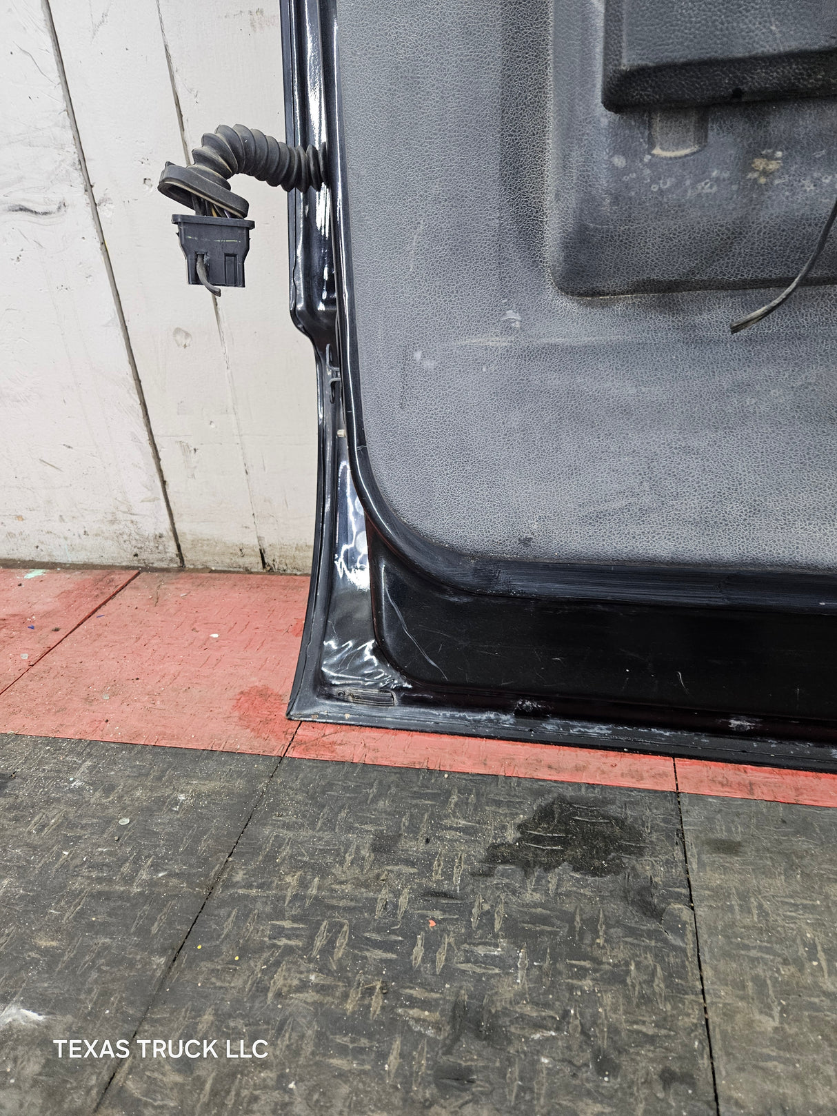 1999-2011 Ford Super Duty F250 F350 F450 F550 RH Crew Cab Passenger Side Rear Door