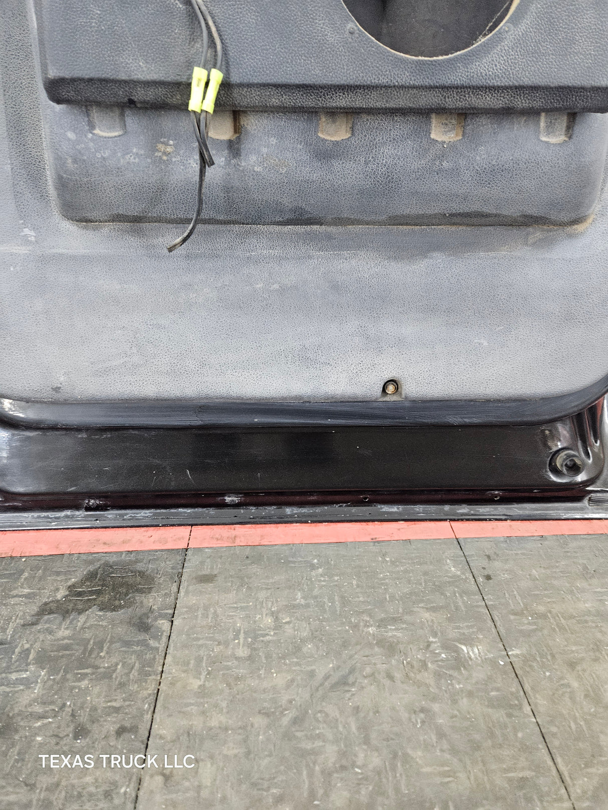 1999-2011 Ford Super Duty F250 F350 F450 F550 RH Crew Cab Passenger Side Rear Door