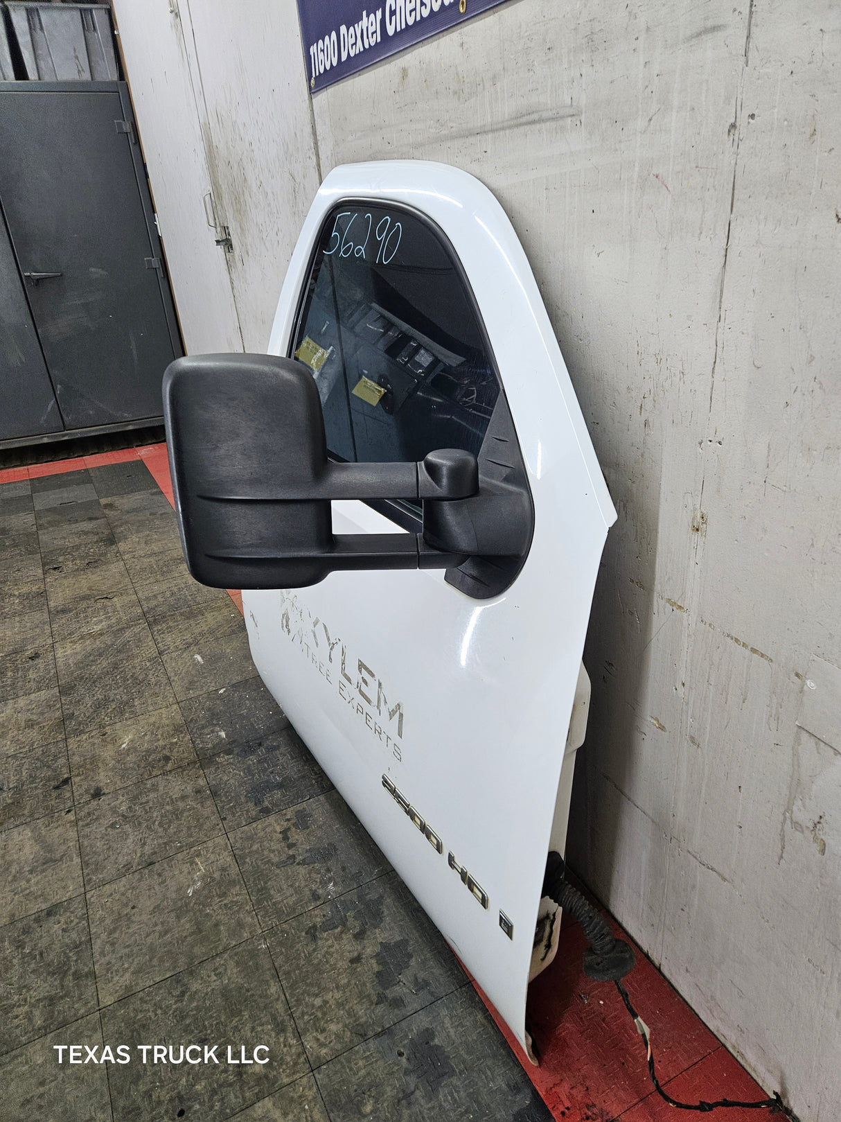 2007-2013 Chevrolet Silverado / GMC Sierra 1500 2500 3500 HD RH Front Passenger Side Door