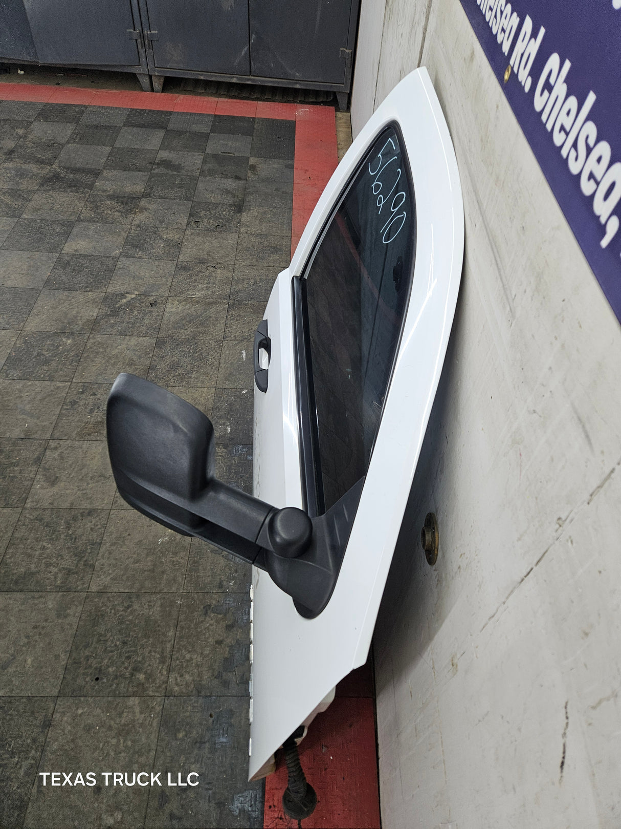 2007-2013 Chevrolet Silverado / GMC Sierra 1500 2500 3500 HD RH Front Passenger Side Door