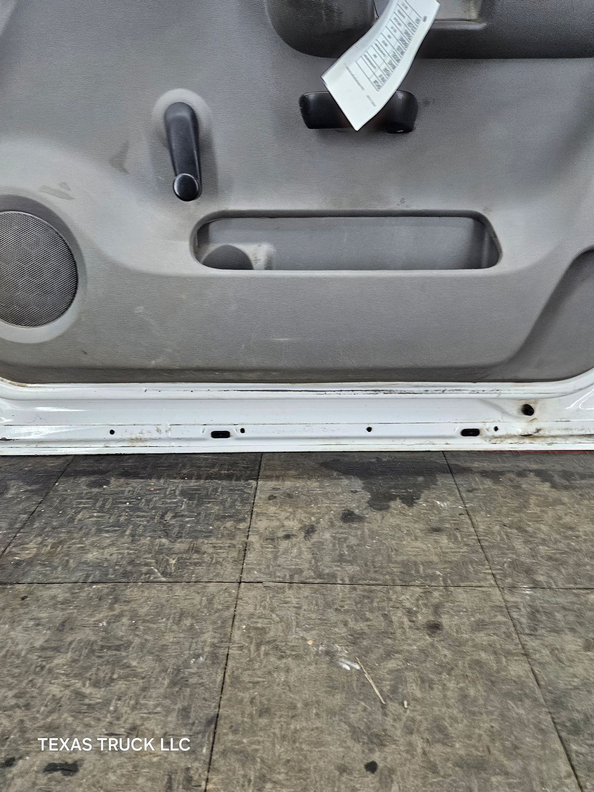 2007-2013 Chevrolet Silverado / GMC Sierra 1500 2500 3500 HD RH Front Passenger Side Door