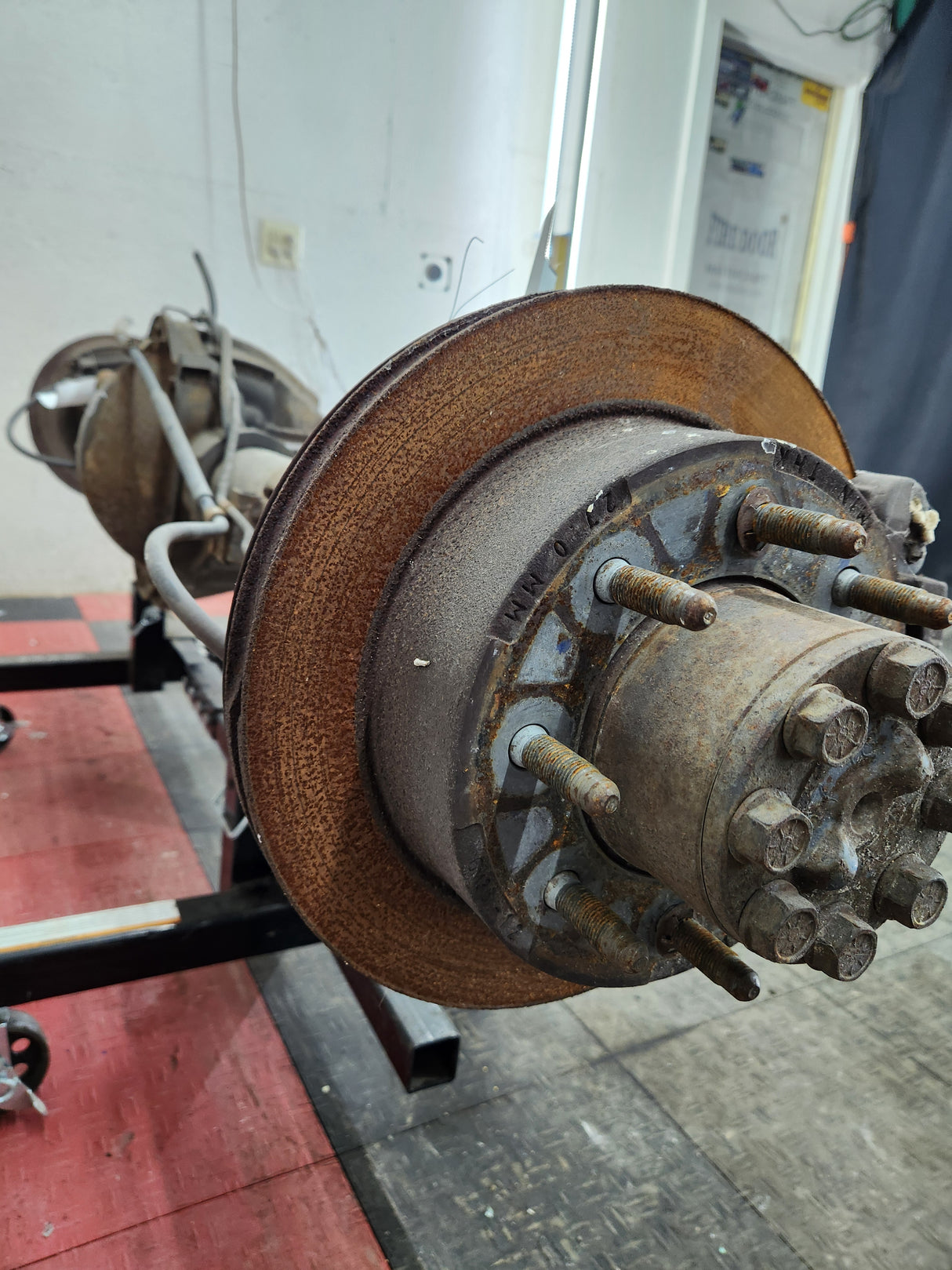 2001-2007 Chevrolet Silverado / GMC Sierra 2500 3500 HD Rear Axle 4.10 10.5"