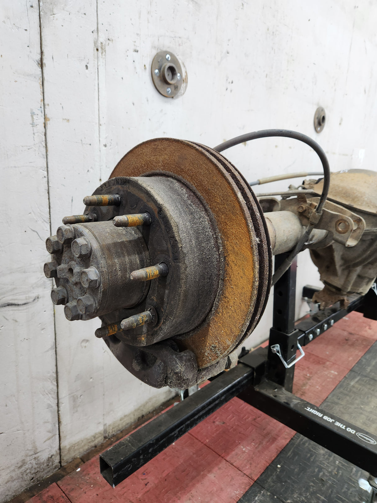 2001-2007 Chevrolet Silverado / GMC Sierra 2500 3500 HD Rear Axle 4.10 10.5"