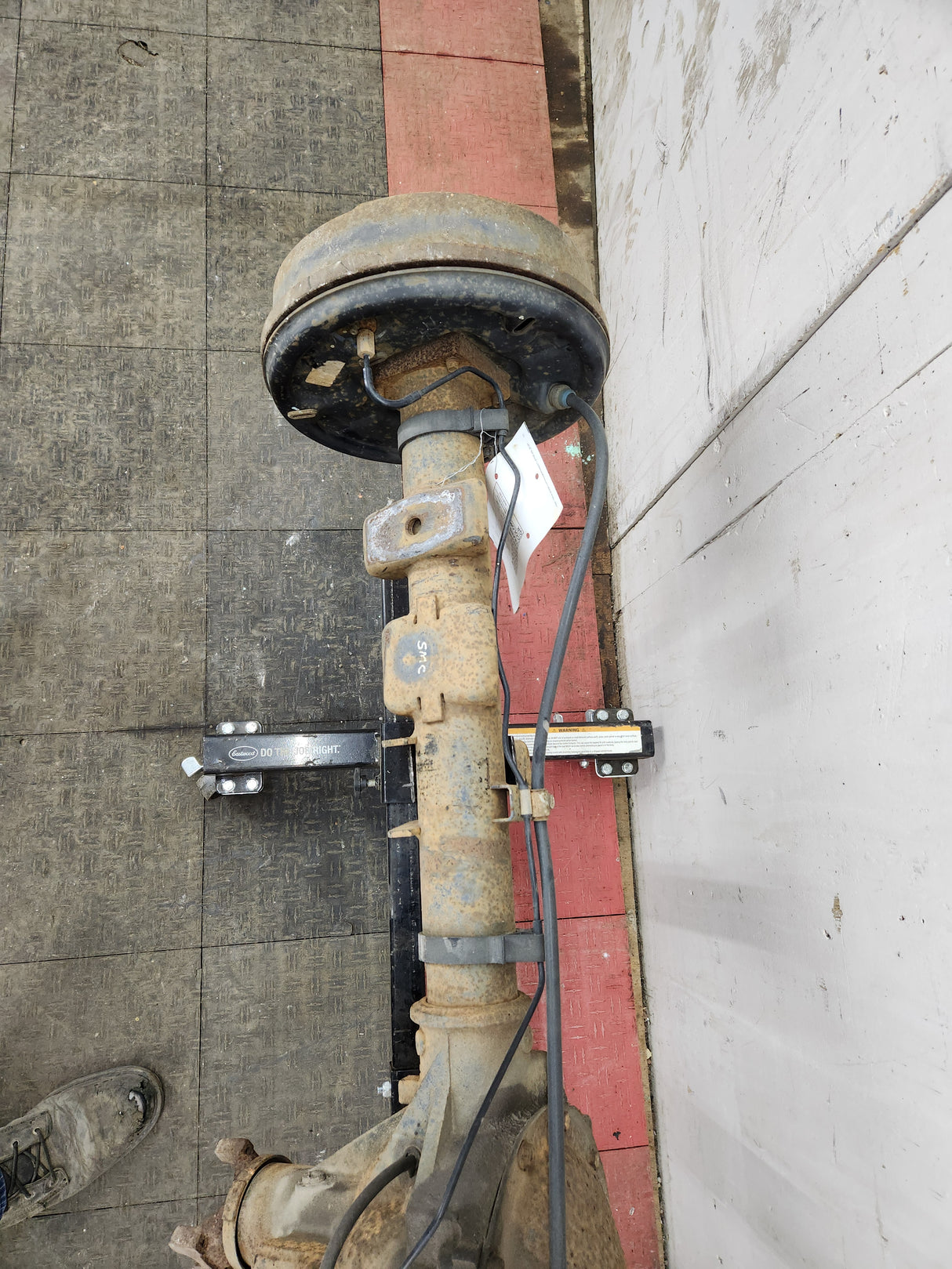 2005-2007 Chevrolet Silverado GMC Sierra 1500 3.23 Rear Axle