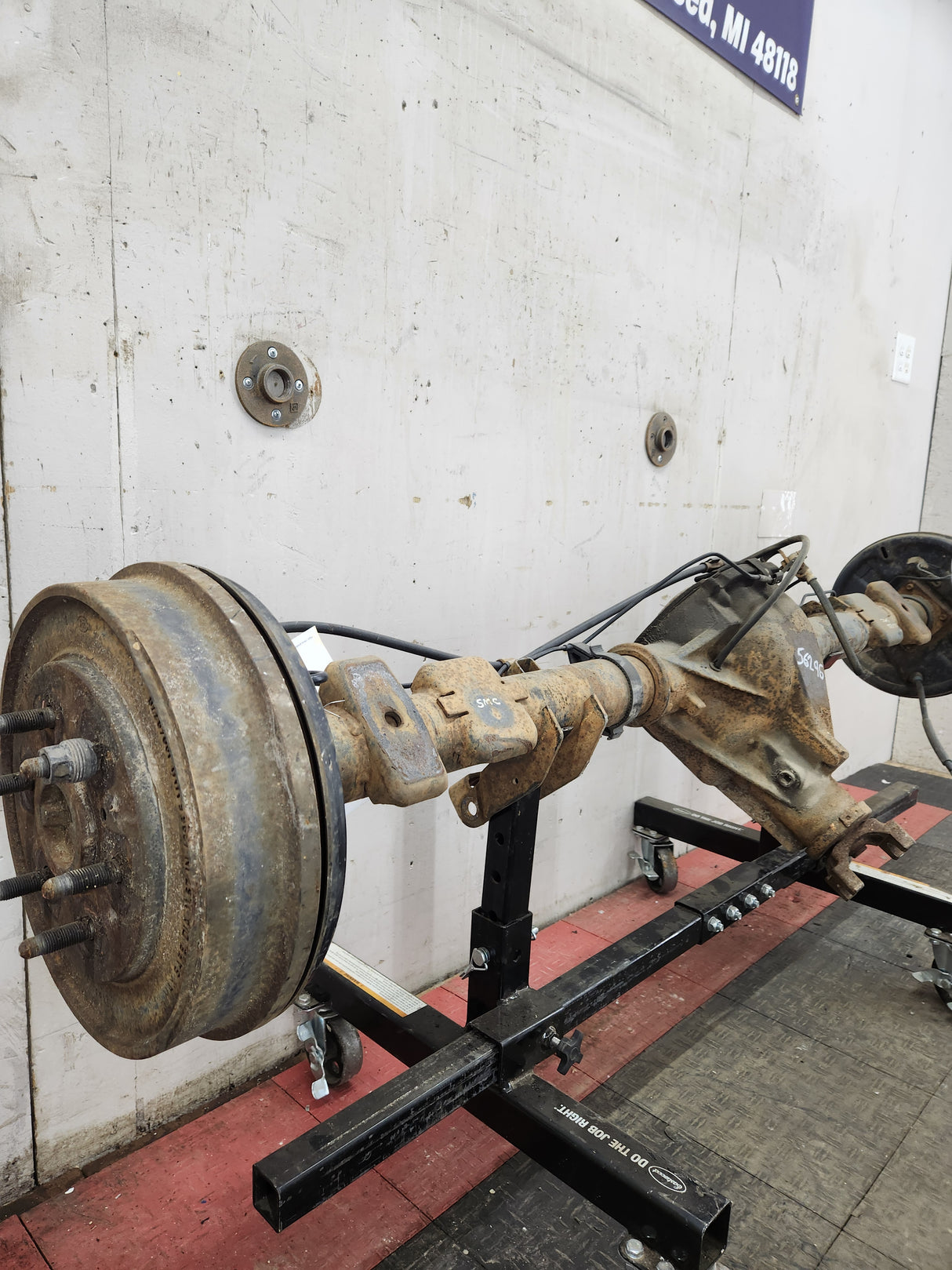 2005-2007 Chevrolet Silverado GMC Sierra 1500 3.23 Rear Axle