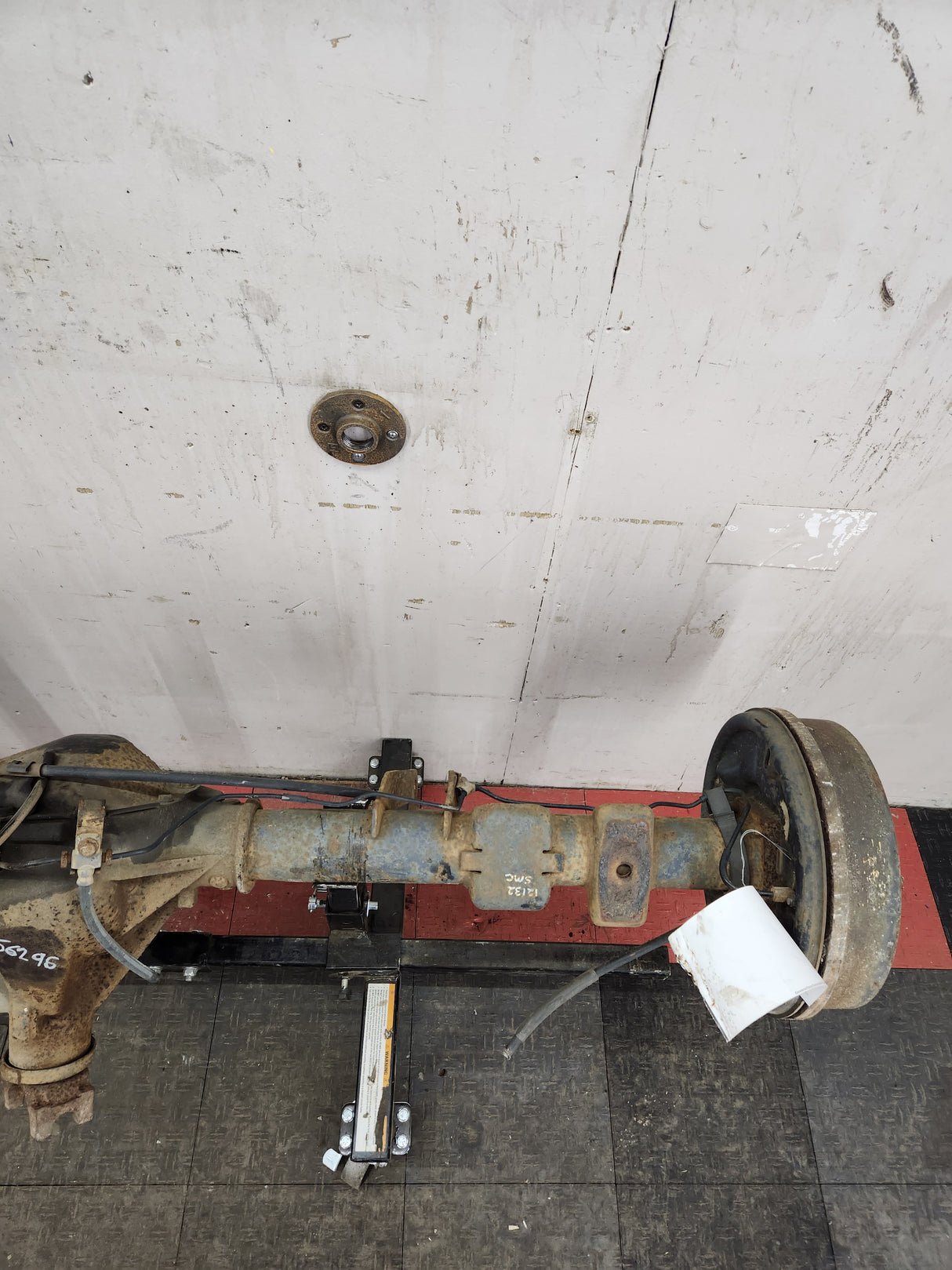 2005-2007 Chevrolet Silverado GMC Sierra 1500 3.23 Rear Axle