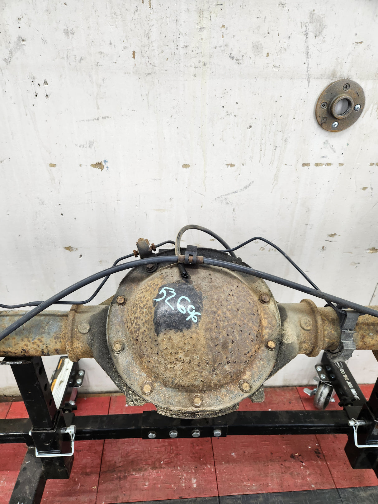 2005-2007 Chevrolet Silverado GMC Sierra 1500 3.23 Rear Axle