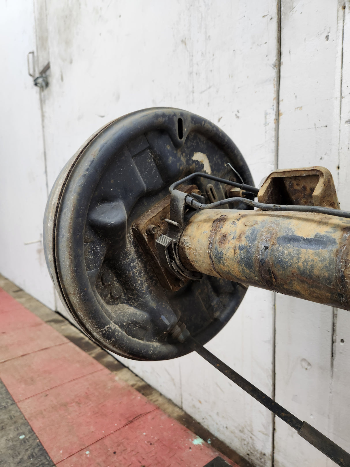 2005-2007 Chevrolet Silverado GMC Sierra 1500 3.23 Rear Axle