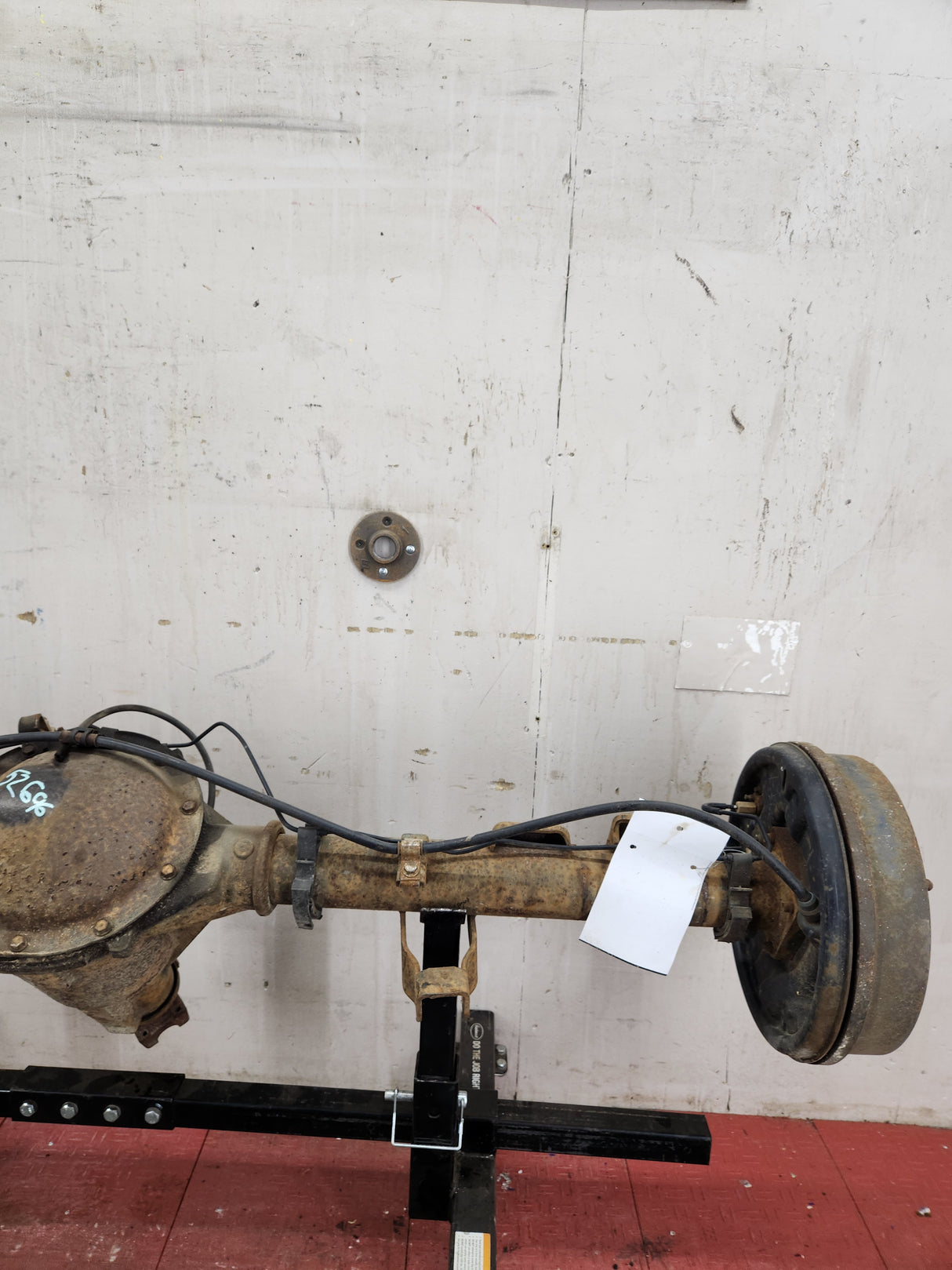 2005-2007 Chevrolet Silverado GMC Sierra 1500 3.23 Rear Axle