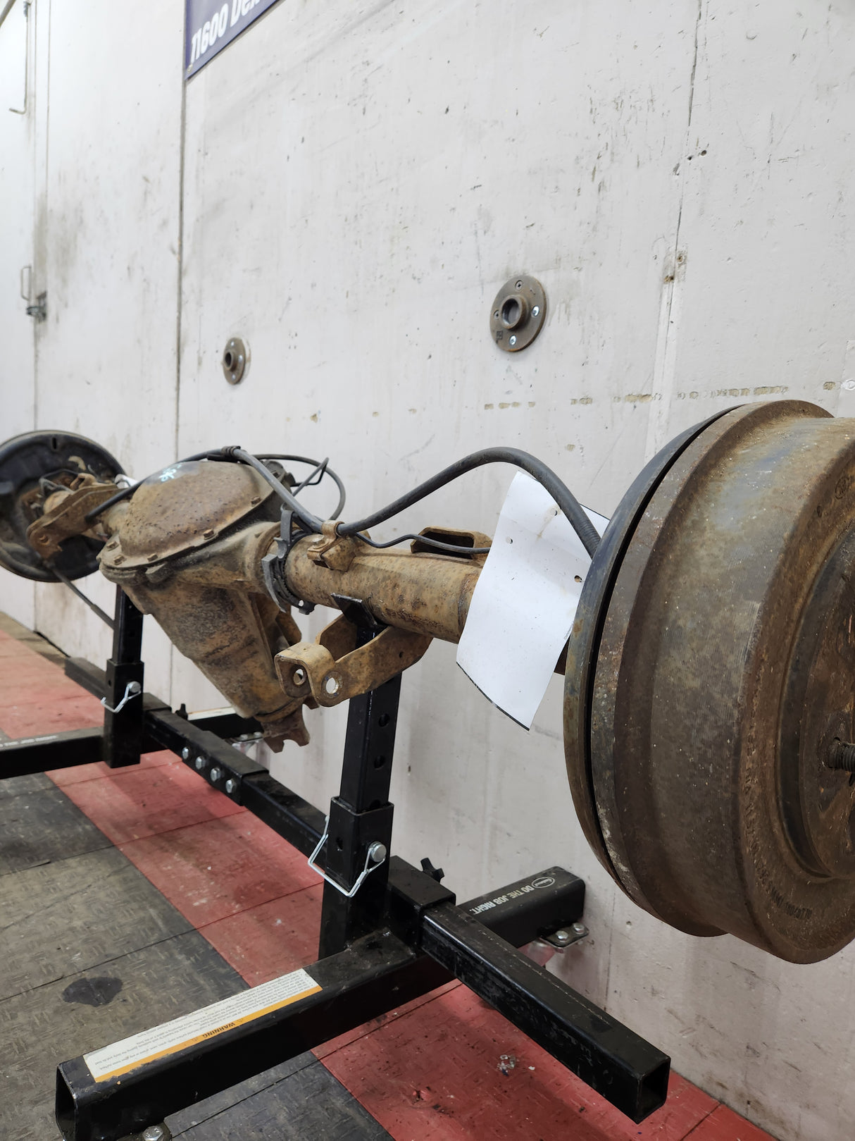 2005-2007 Chevrolet Silverado GMC Sierra 1500 3.23 Rear Axle