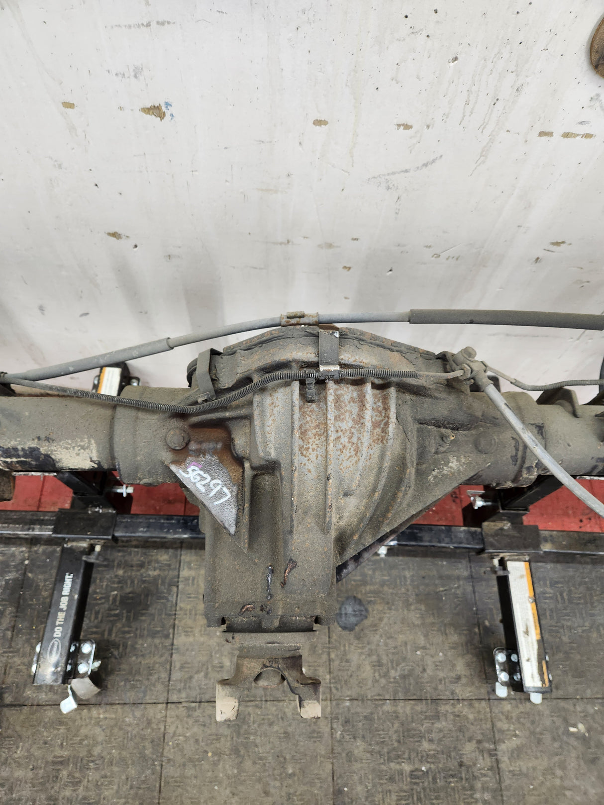 2001-2007 Chevrolet Silverado / GMC Sierra 2500 3500 HD Rear Axle 4.10 10.5"