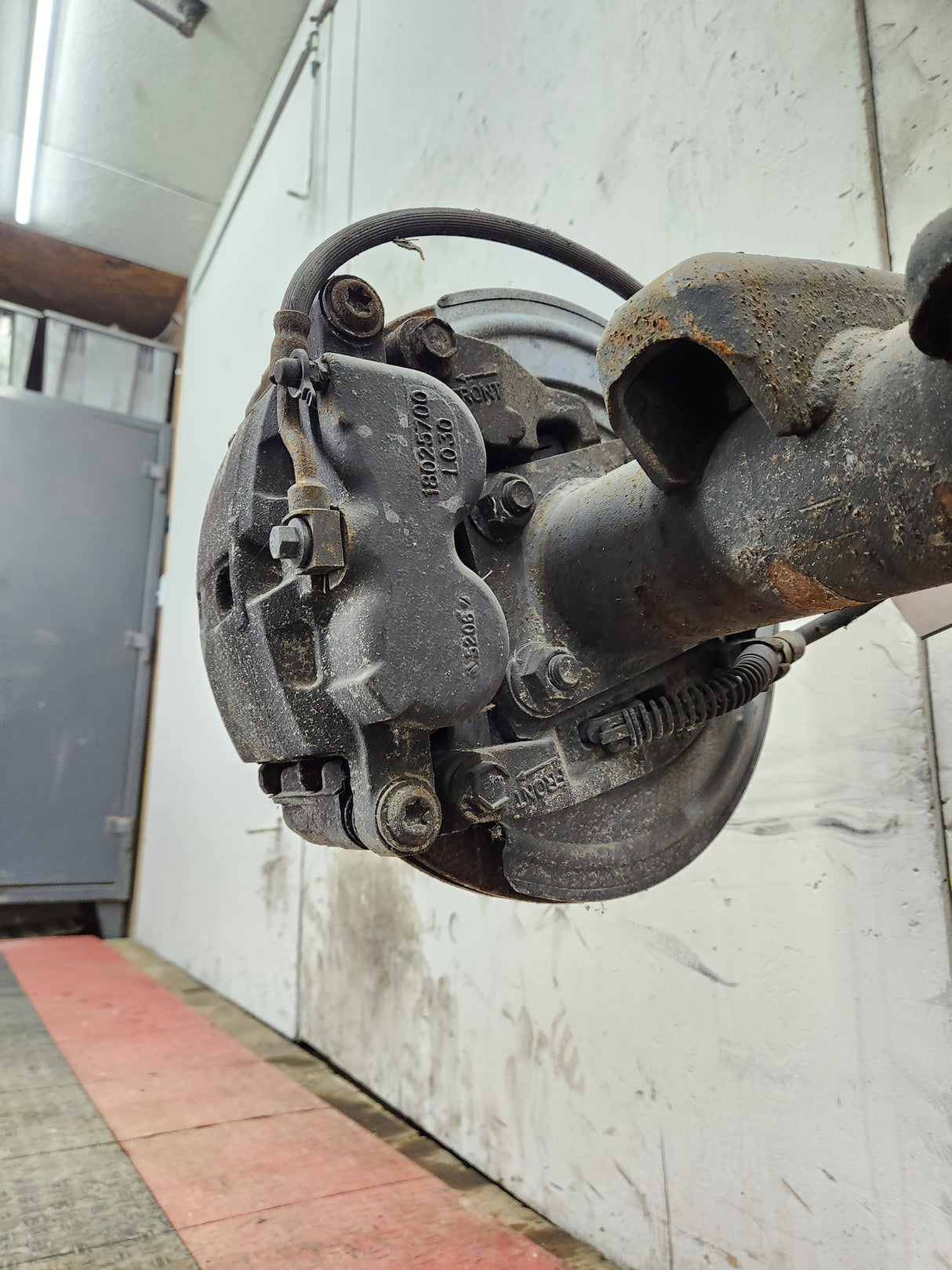 2001-2007 Chevrolet Silverado / GMC Sierra 2500 3500 HD Rear Axle 4.10 10.5"