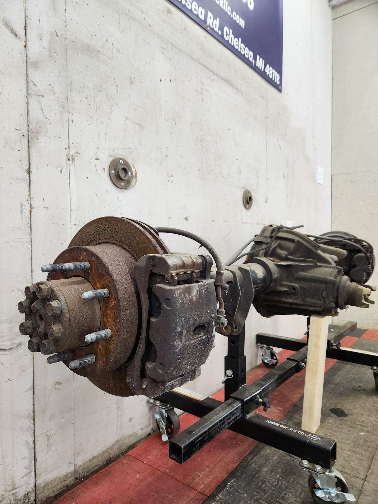 2001-2007 Chevrolet Silverado / GMC Sierra 2500 3500 HD Rear Axle 4.10 10.5"