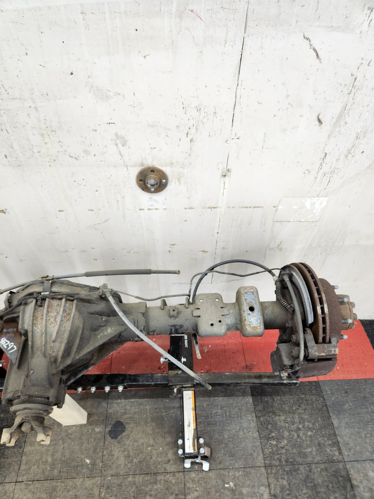 2001-2007 Chevrolet Silverado / GMC Sierra 2500 3500 HD Rear Axle 4.10 10.5"