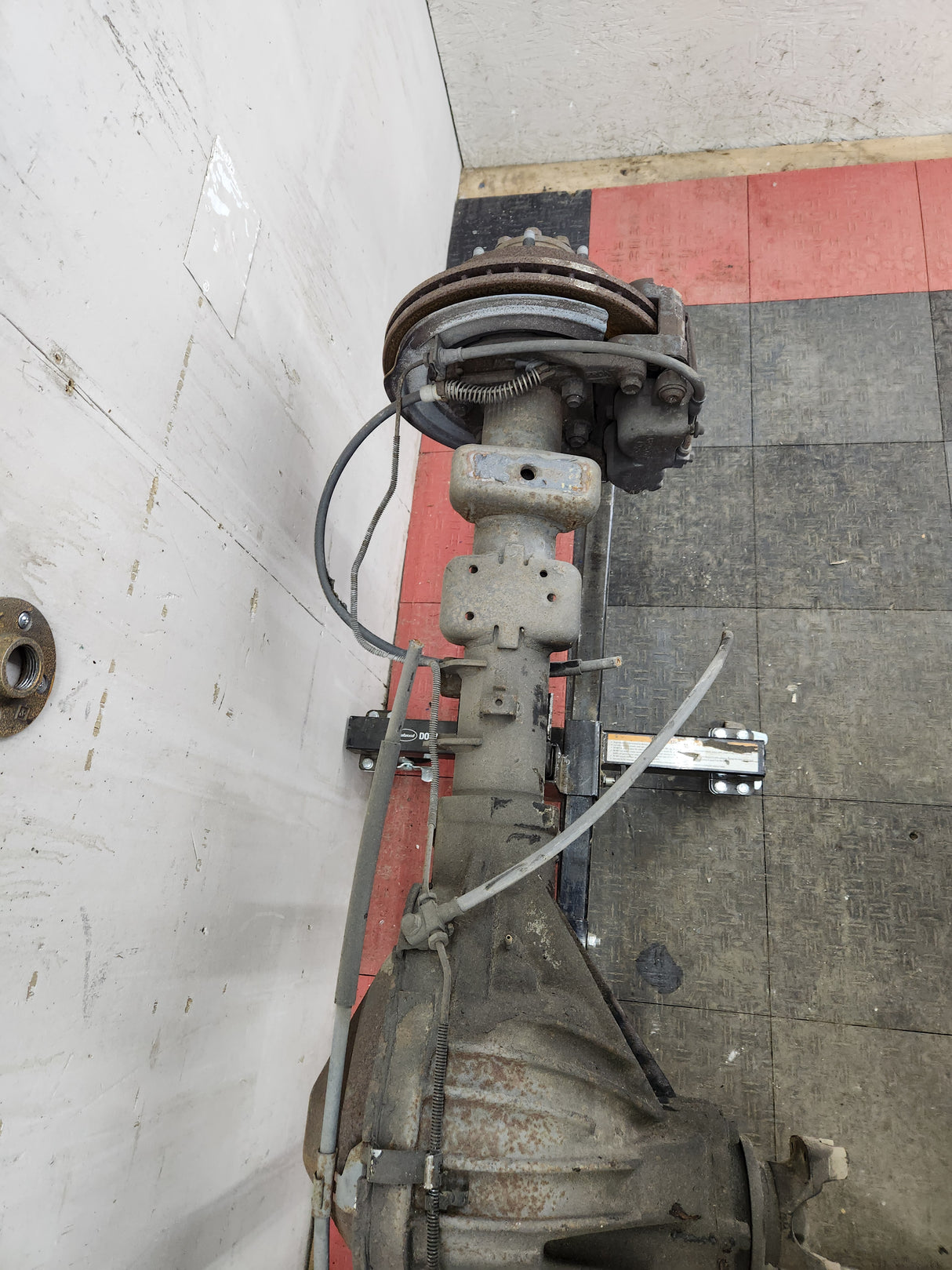 2001-2007 Chevrolet Silverado / GMC Sierra 2500 3500 HD Rear Axle 4.10 10.5"