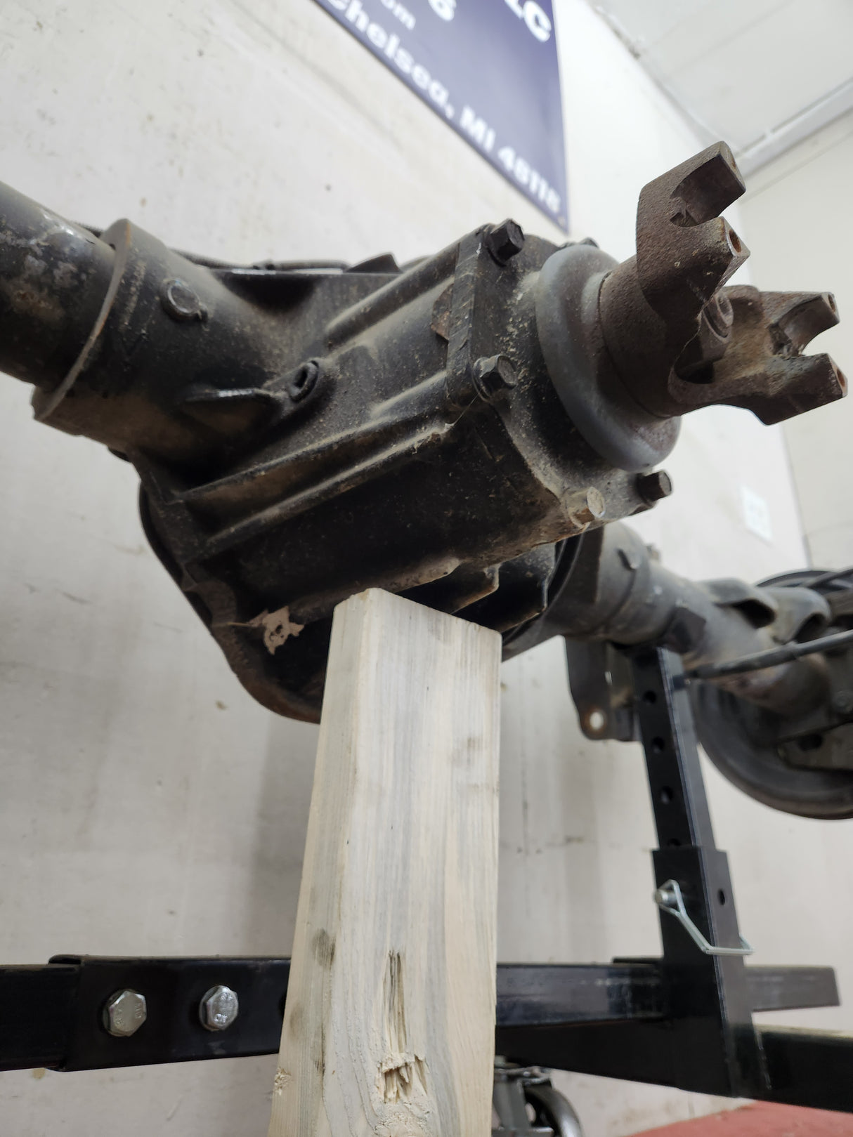 2001-2007 Chevrolet Silverado / GMC Sierra 2500 3500 HD Rear Axle 4.10 10.5"