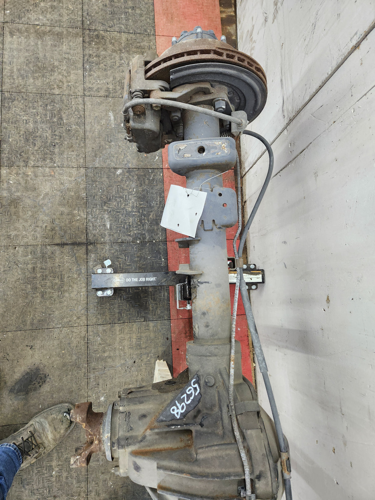 2001-2007 Chevrolet Silverado / GMC Sierra 2500 3500 HD Rear Axle 4.10 10.5"