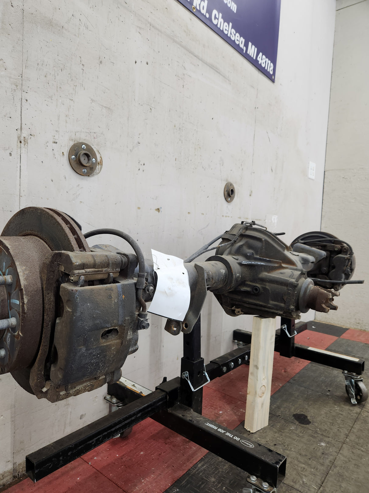 2001-2007 Chevrolet Silverado / GMC Sierra 2500 3500 HD Rear Axle 4.10 10.5"