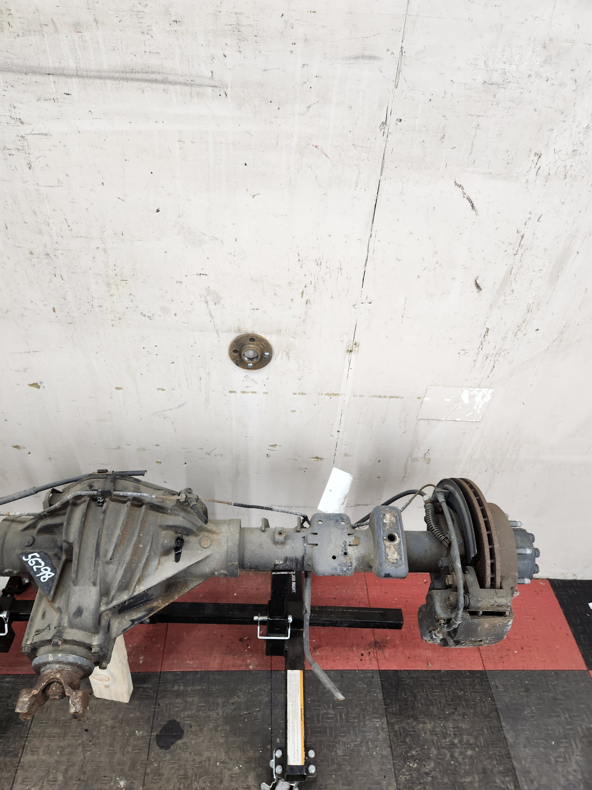 2001-2007 Chevrolet Silverado / GMC Sierra 2500 3500 HD Rear Axle 4.10 10.5"