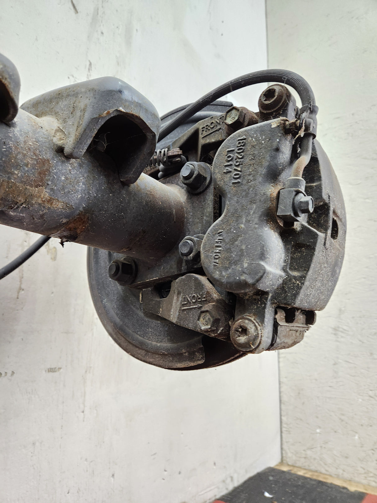 2001-2007 Chevrolet Silverado / GMC Sierra 2500 3500 HD Rear Axle 4.10 10.5"