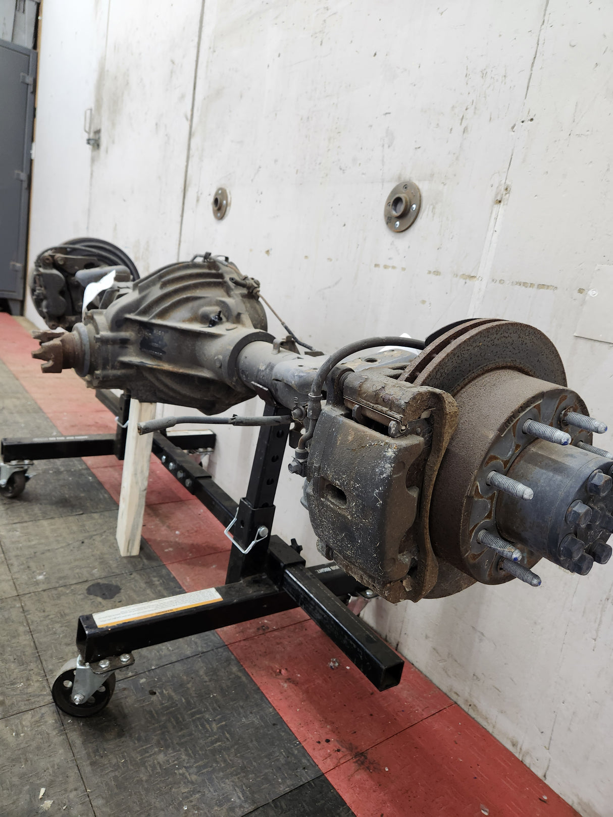 2001-2007 Chevrolet Silverado / GMC Sierra 2500 3500 HD Rear Axle 4.10 10.5"